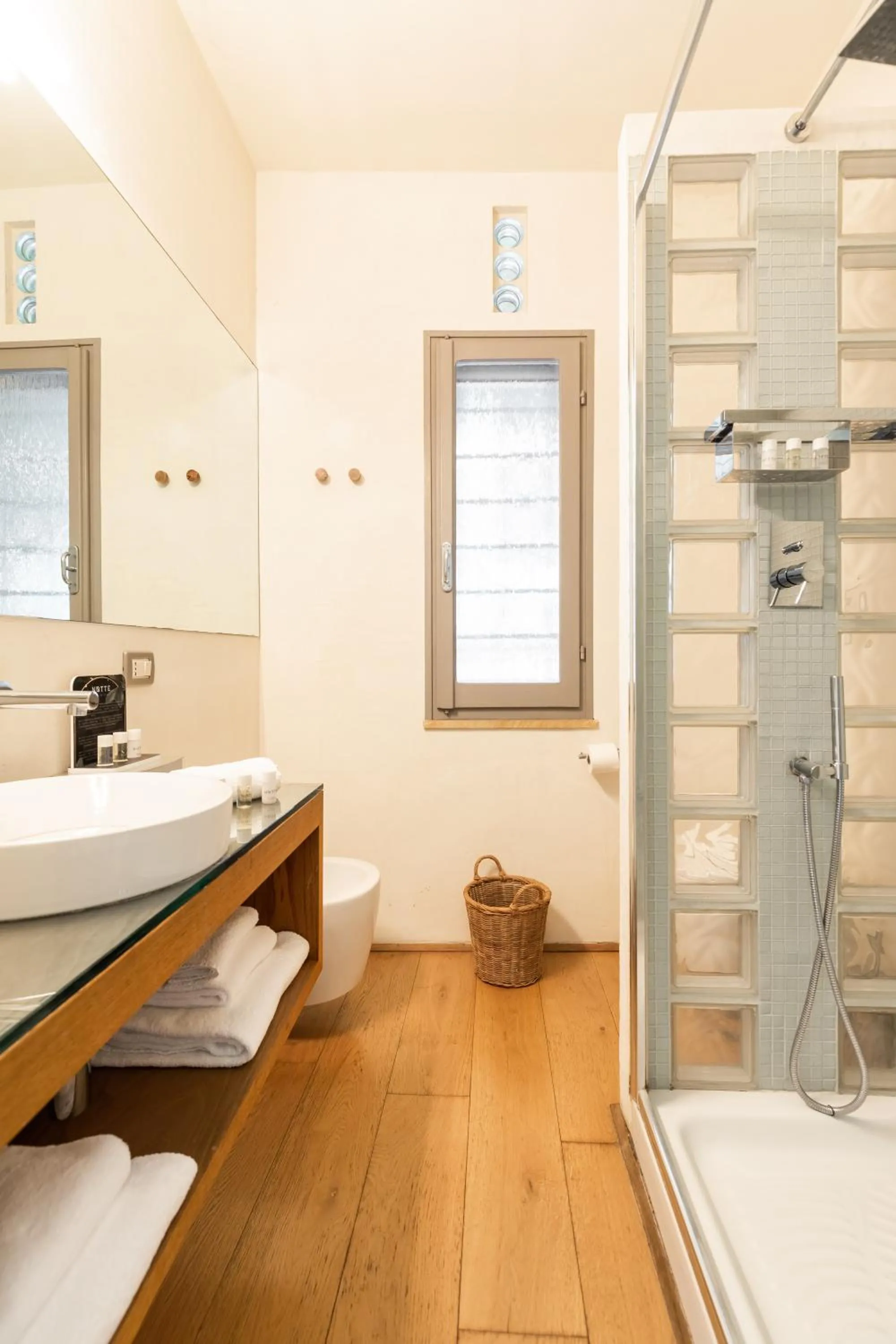 Shower in Relais Clivo Vaticano