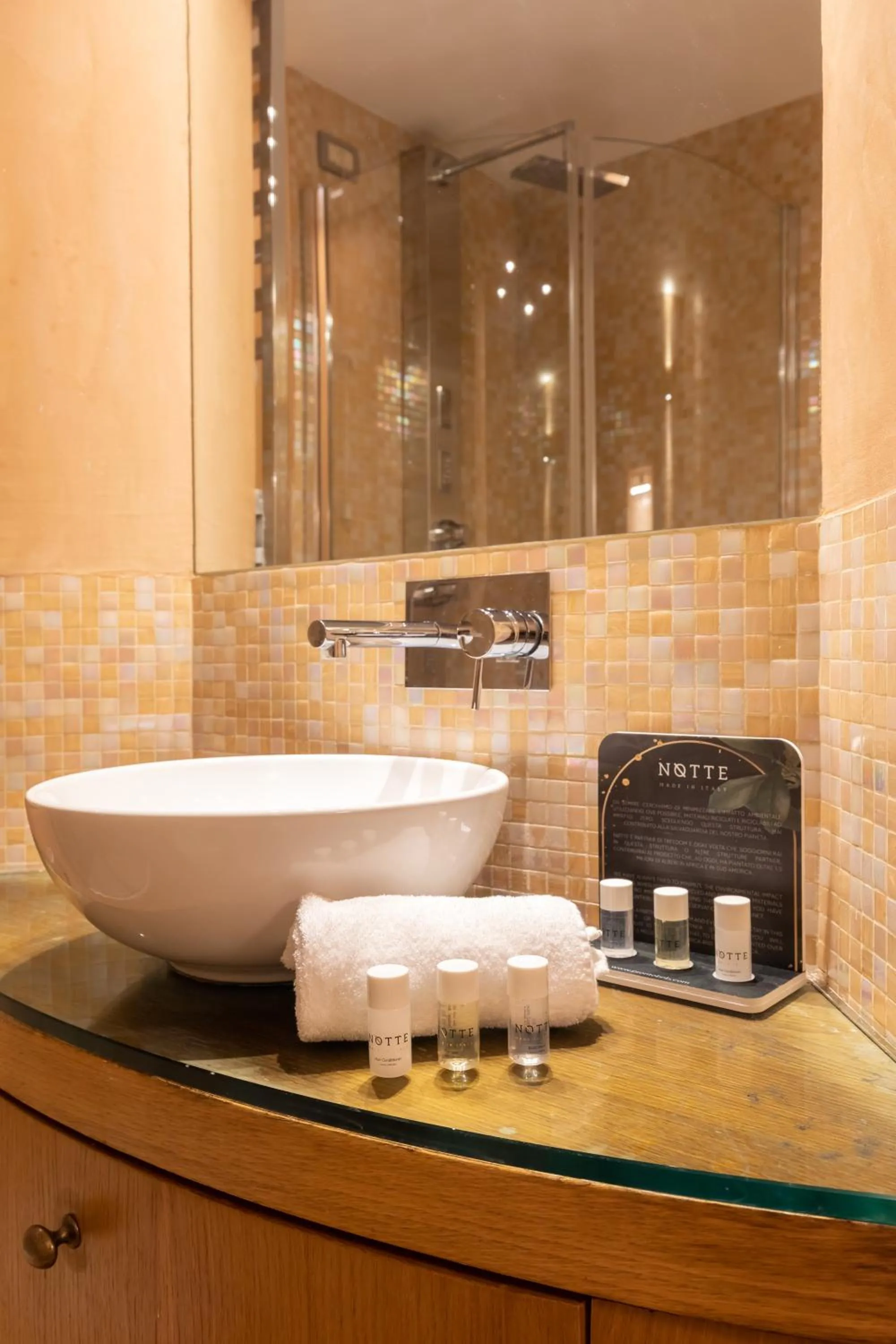 Bathroom in Relais Clivo Vaticano