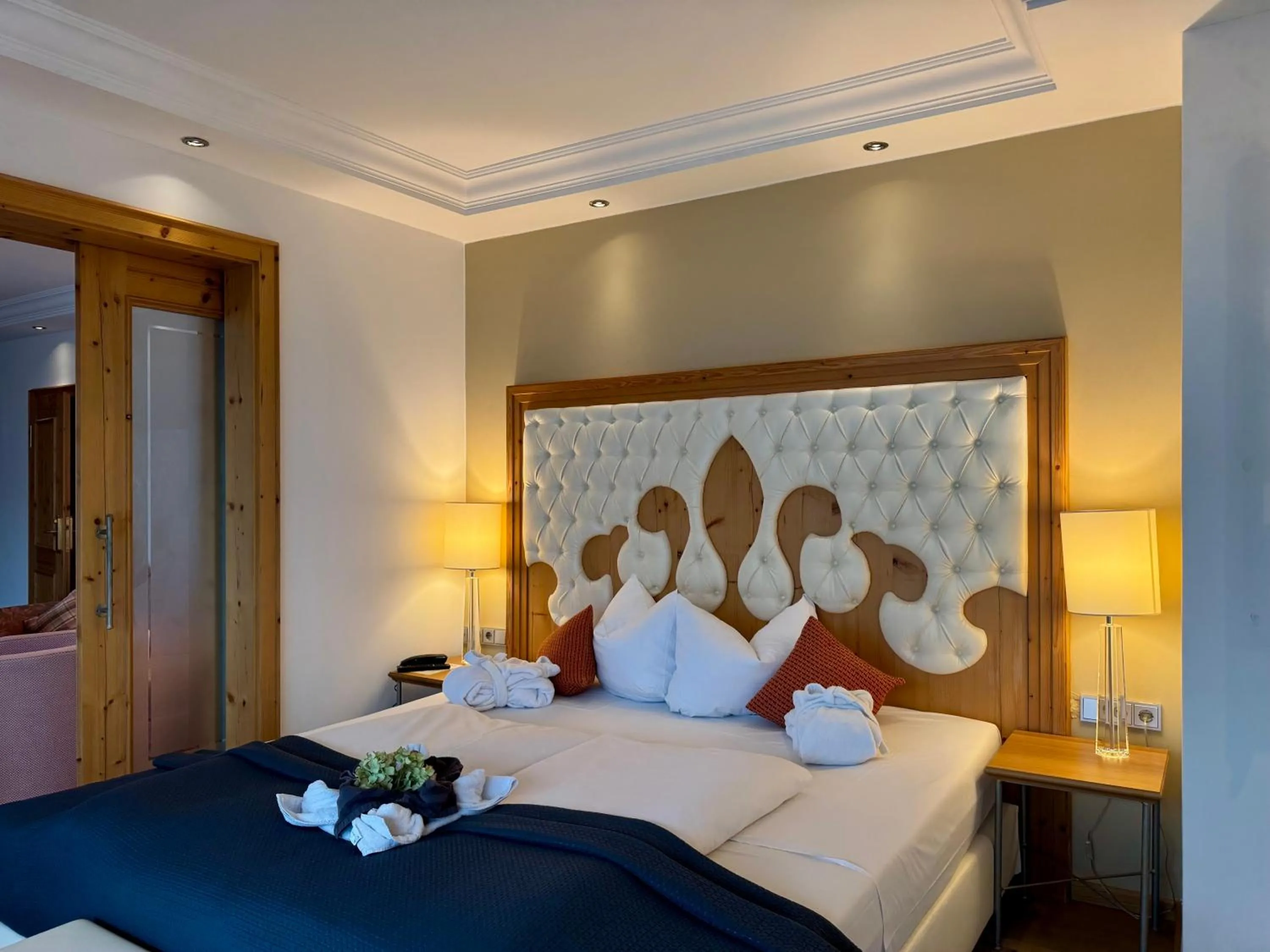 Bedroom, Bed in Wellness Hotel Bayerischer Hof