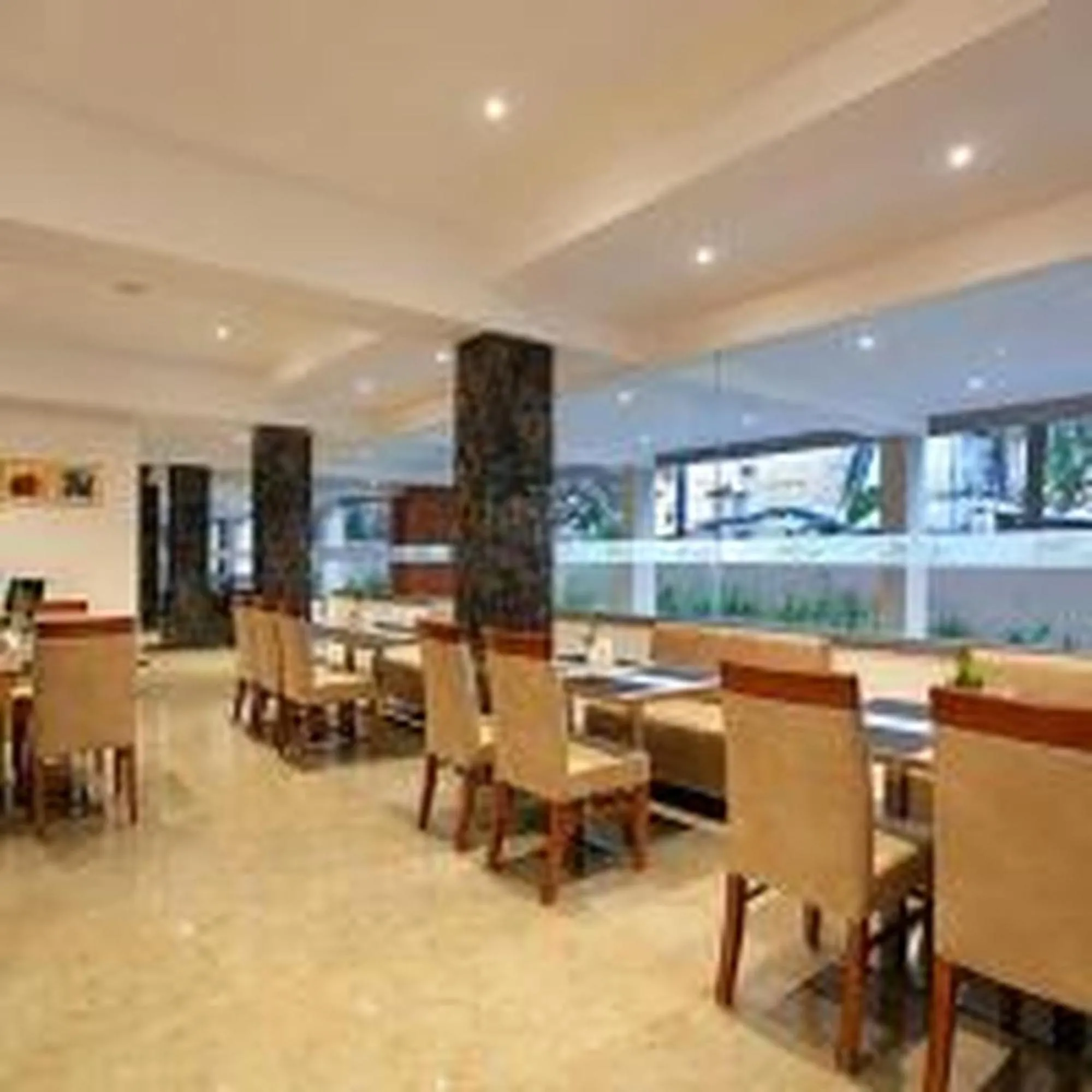 Restaurant/places to eat in Park Residency Kodungallur