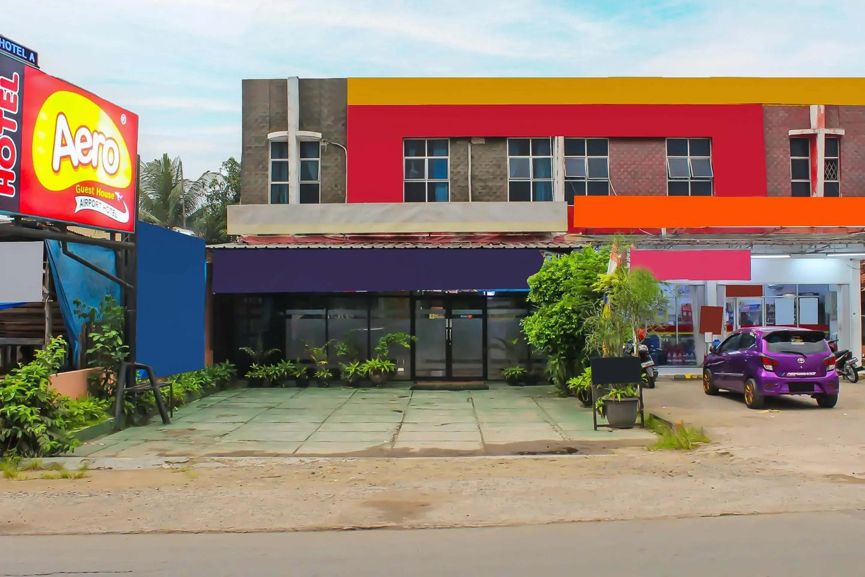 Facade/entrance in Collection O 92268 Hotel Aero Facade/entrance in Collection O 92268 Hotel Aero