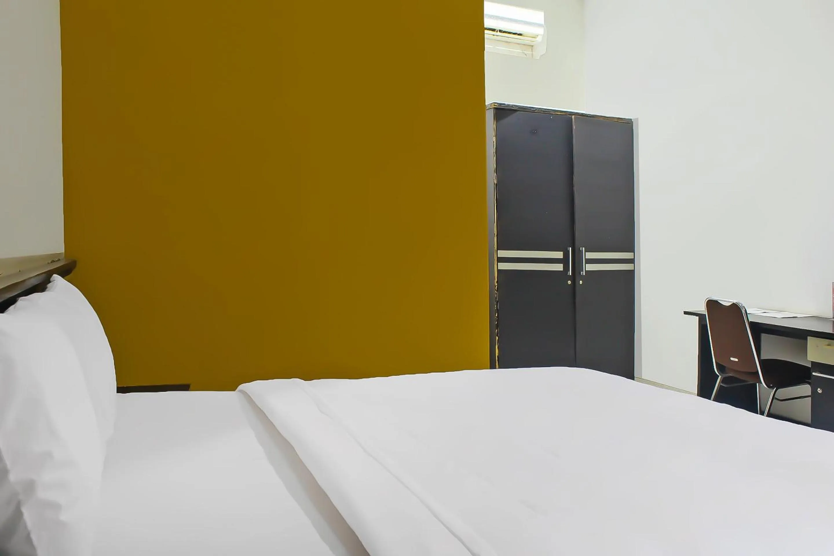 Bedroom, Bed in Collection O 92268 Hotel Aero