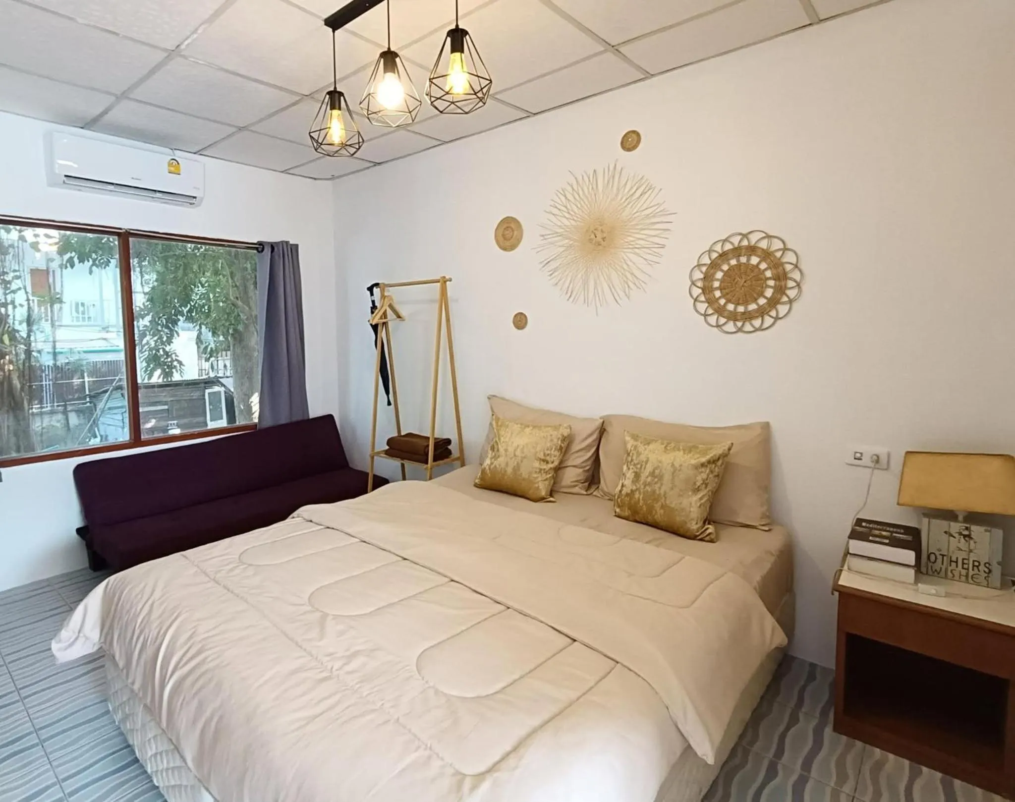 Bed in I-Talay Zone Sea