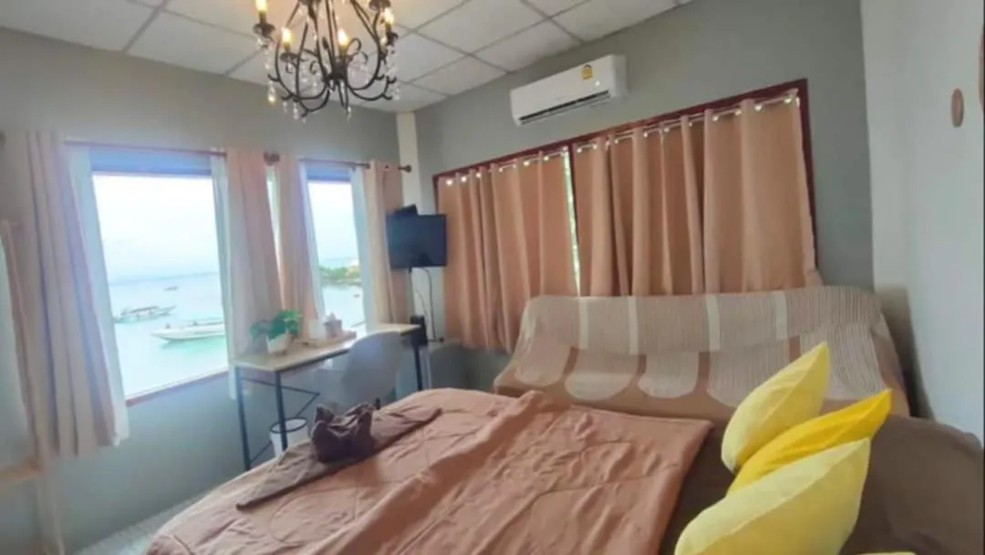 Bed in I-Talay Zone Sea