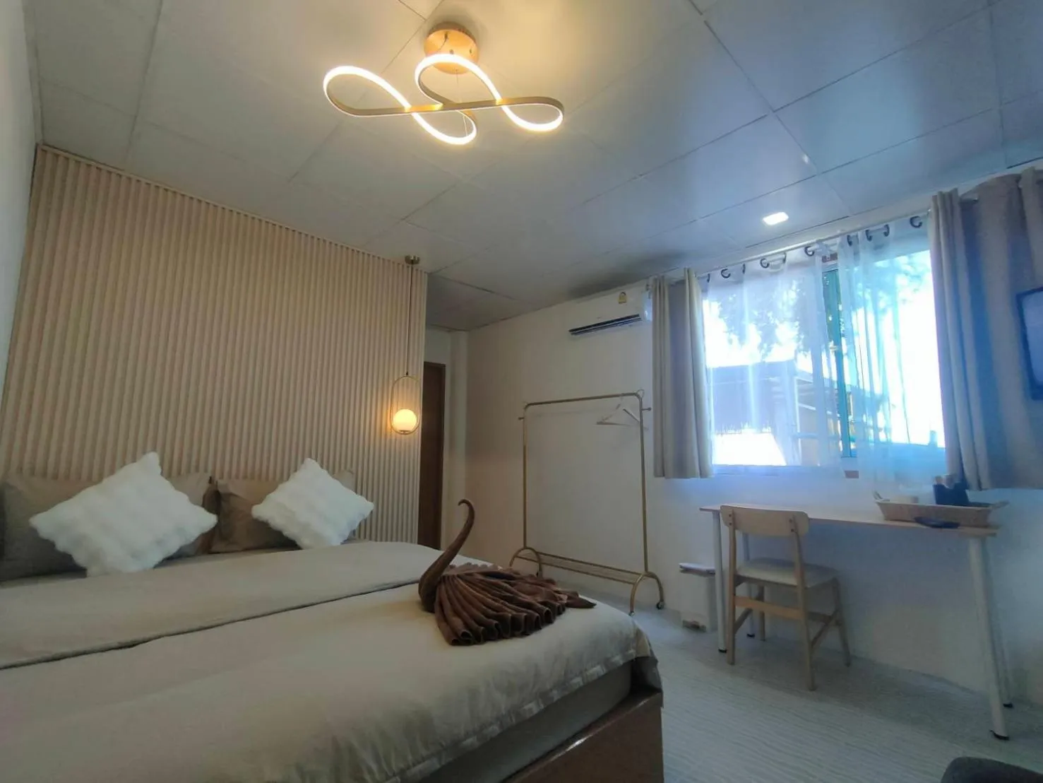 Bed in I-Talay Zone Sea