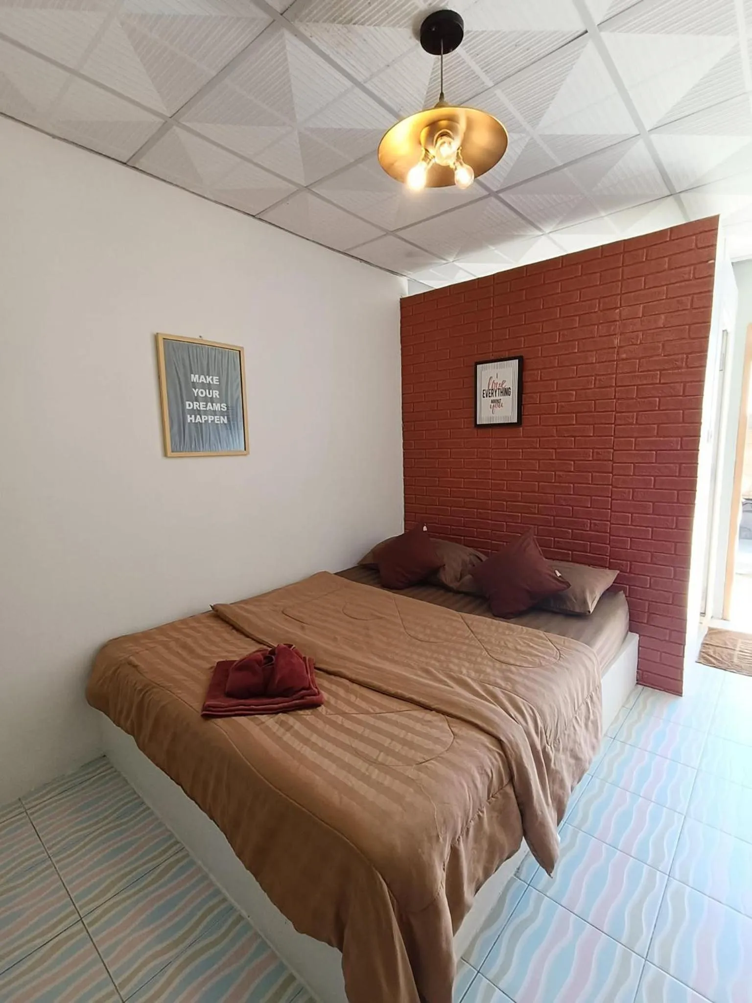 Bed in I-Talay Zone Sea