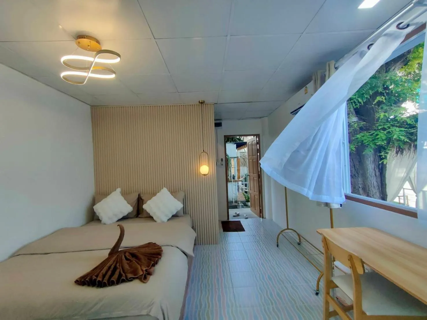 Bed in I-Talay Zone Sea