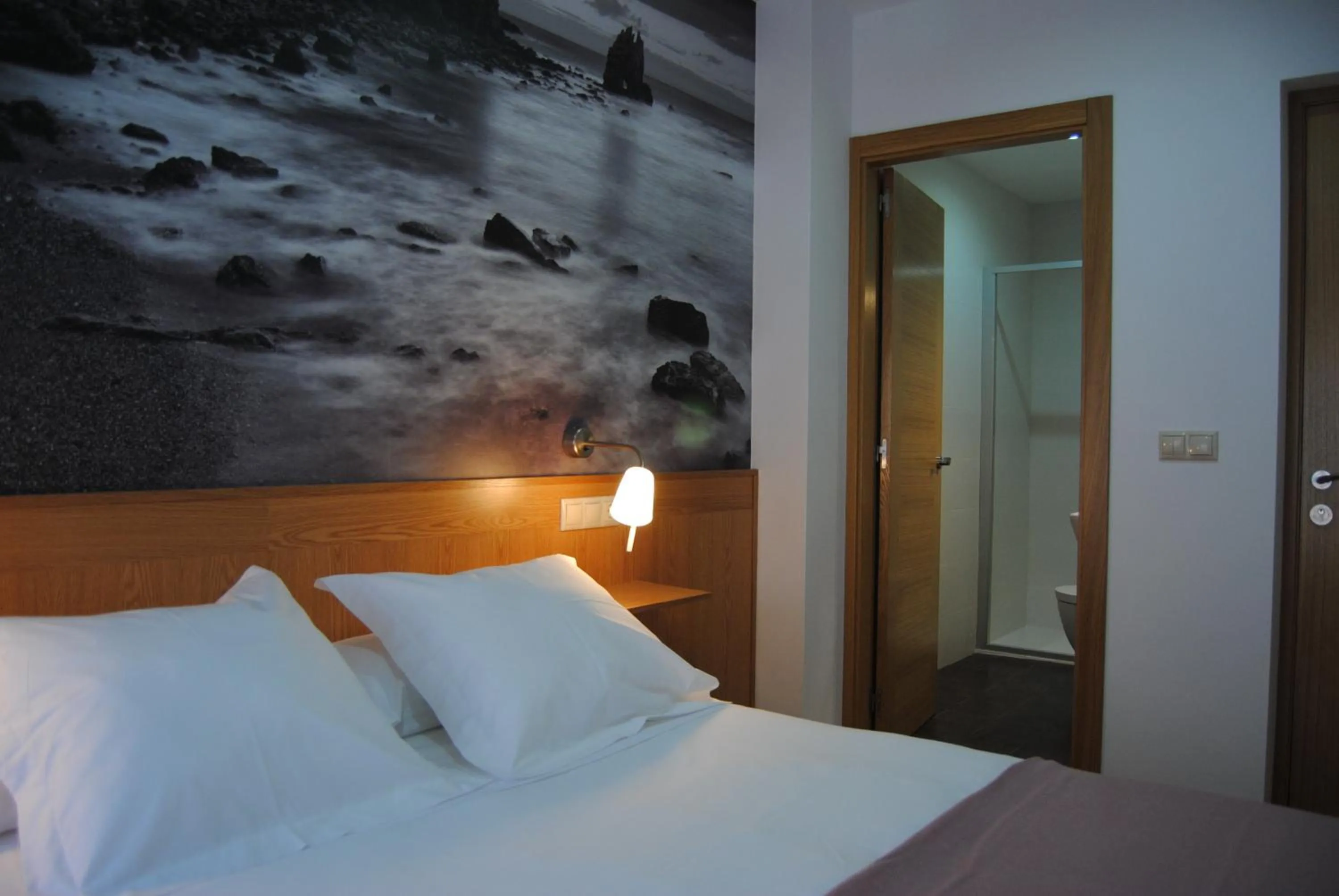 Photo of the whole room, Bed in Hotel Dabeleira