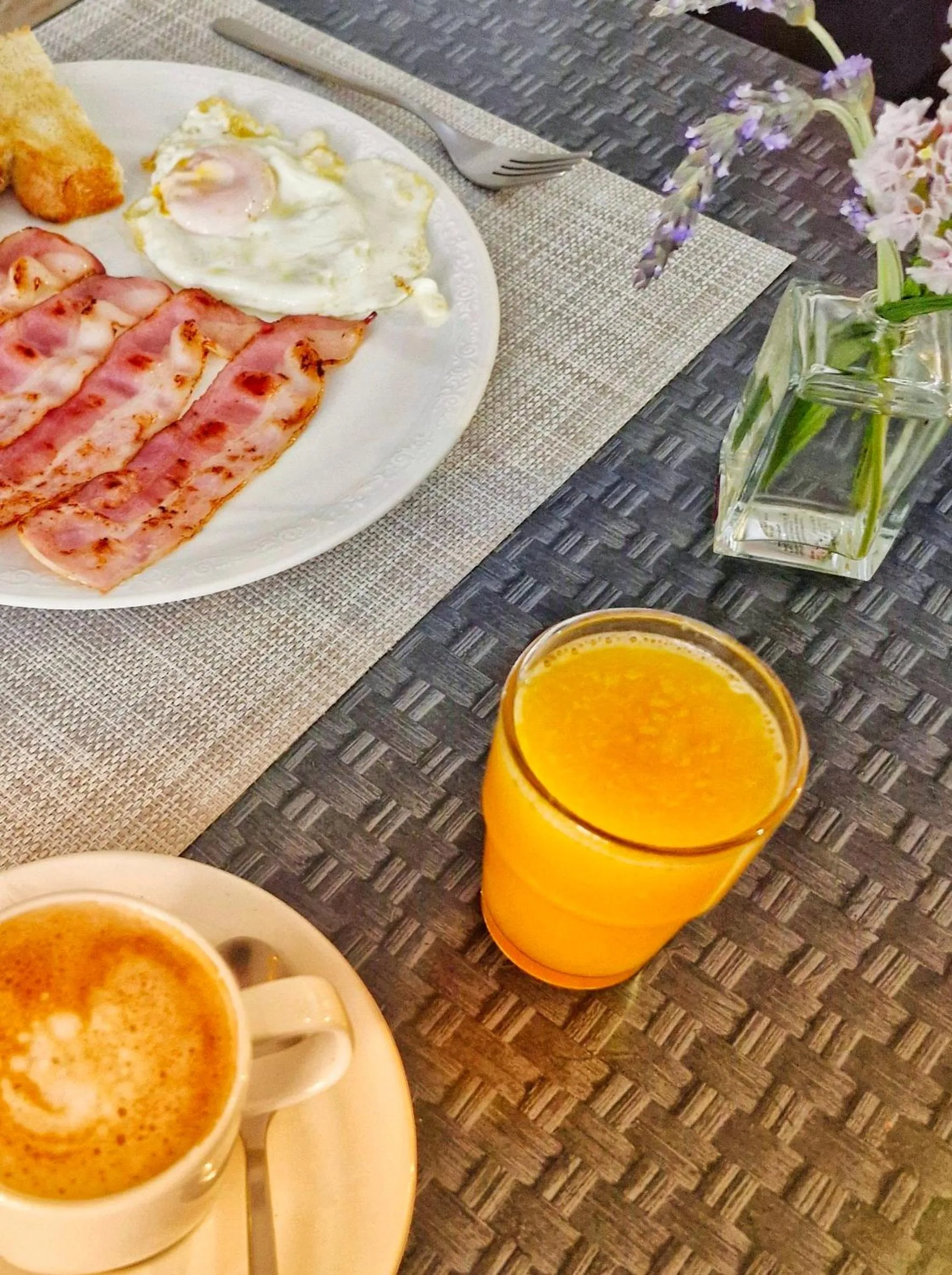 Breakfast in Hotel Dabeleira