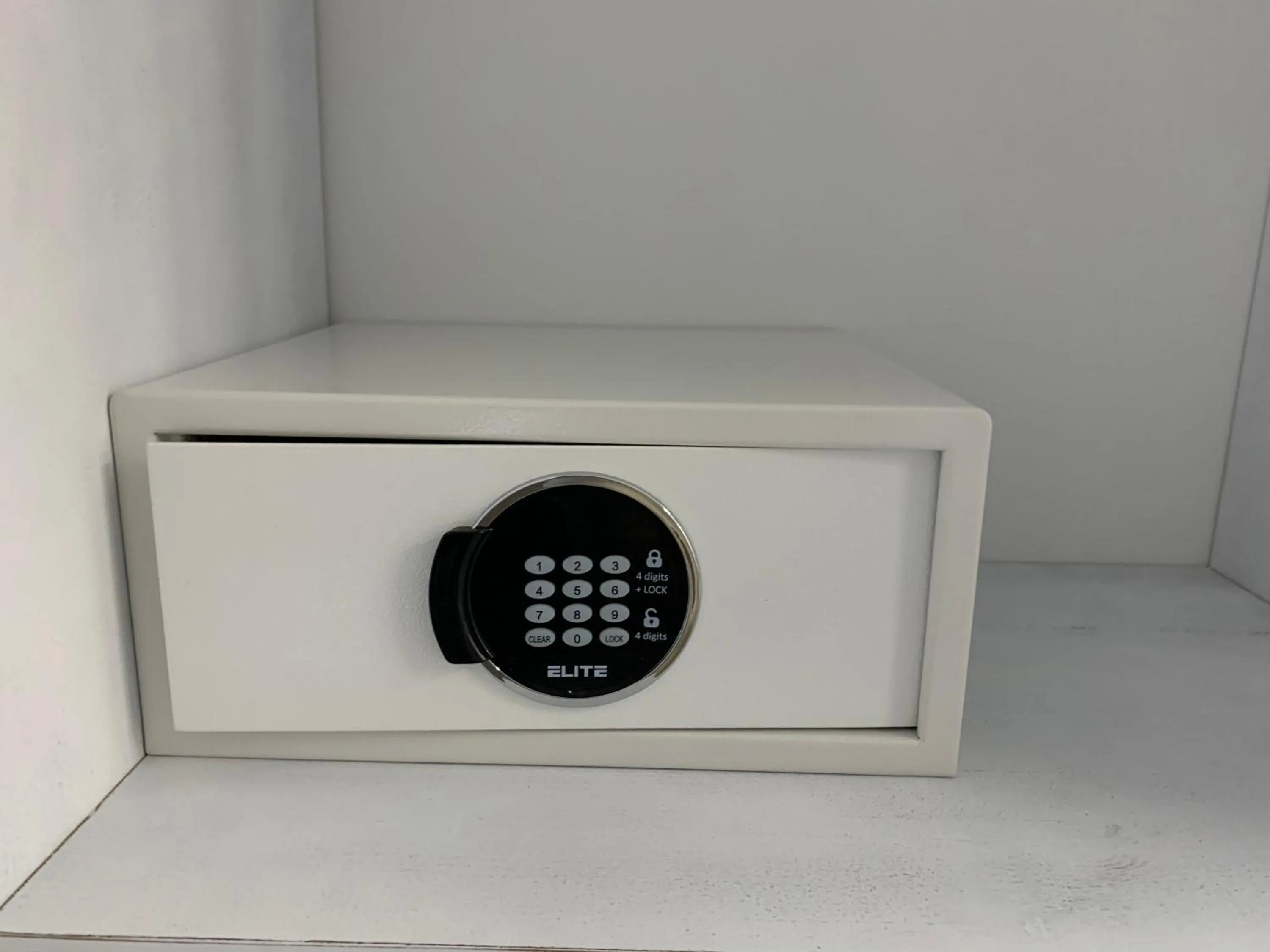 Decorative detail in Nerja Casual Rooms