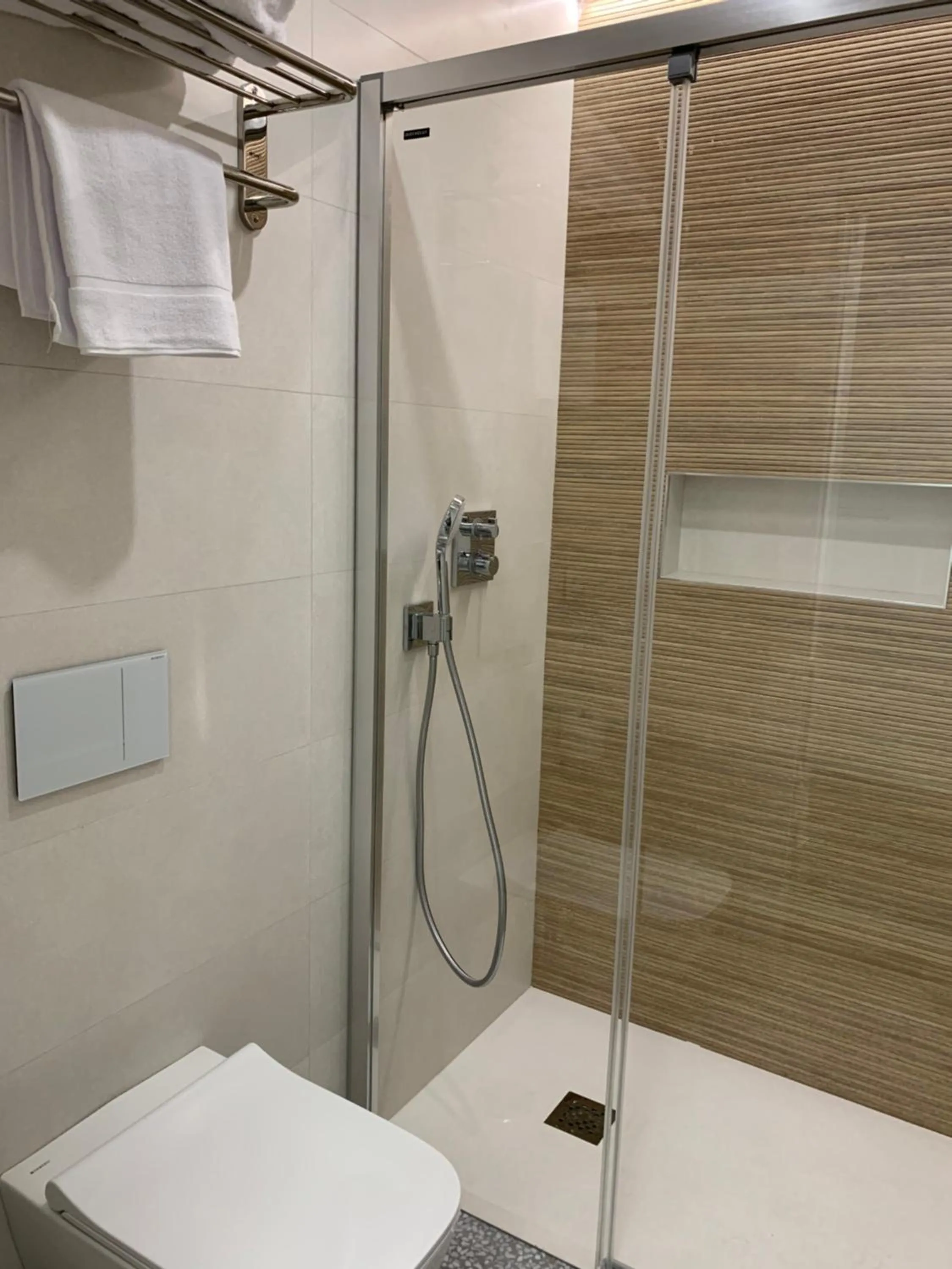 Shower in Nerja Casual Rooms
