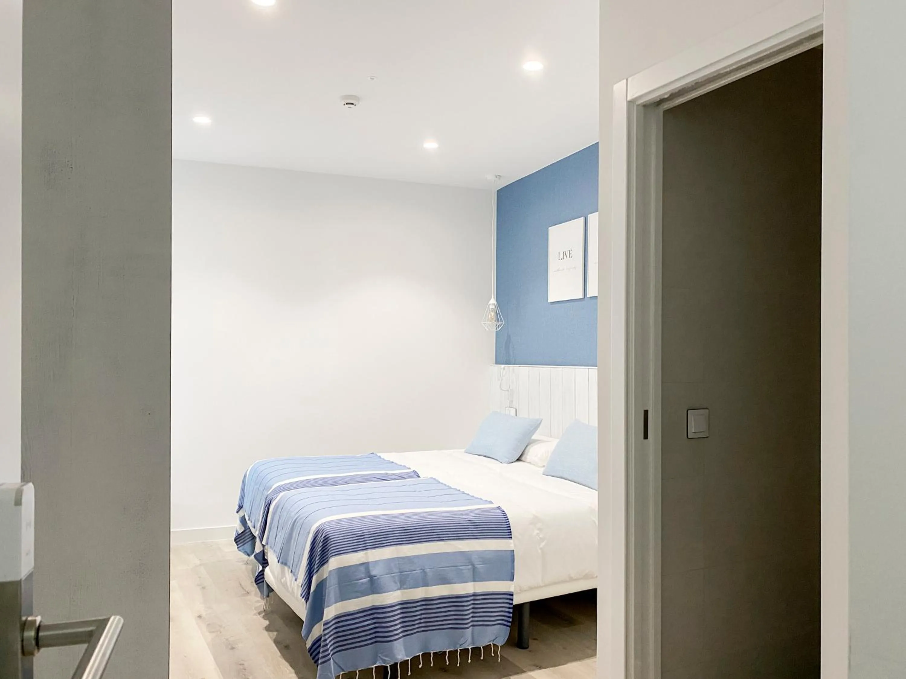 Photo of the whole room, Bed in Nerja Casual Rooms