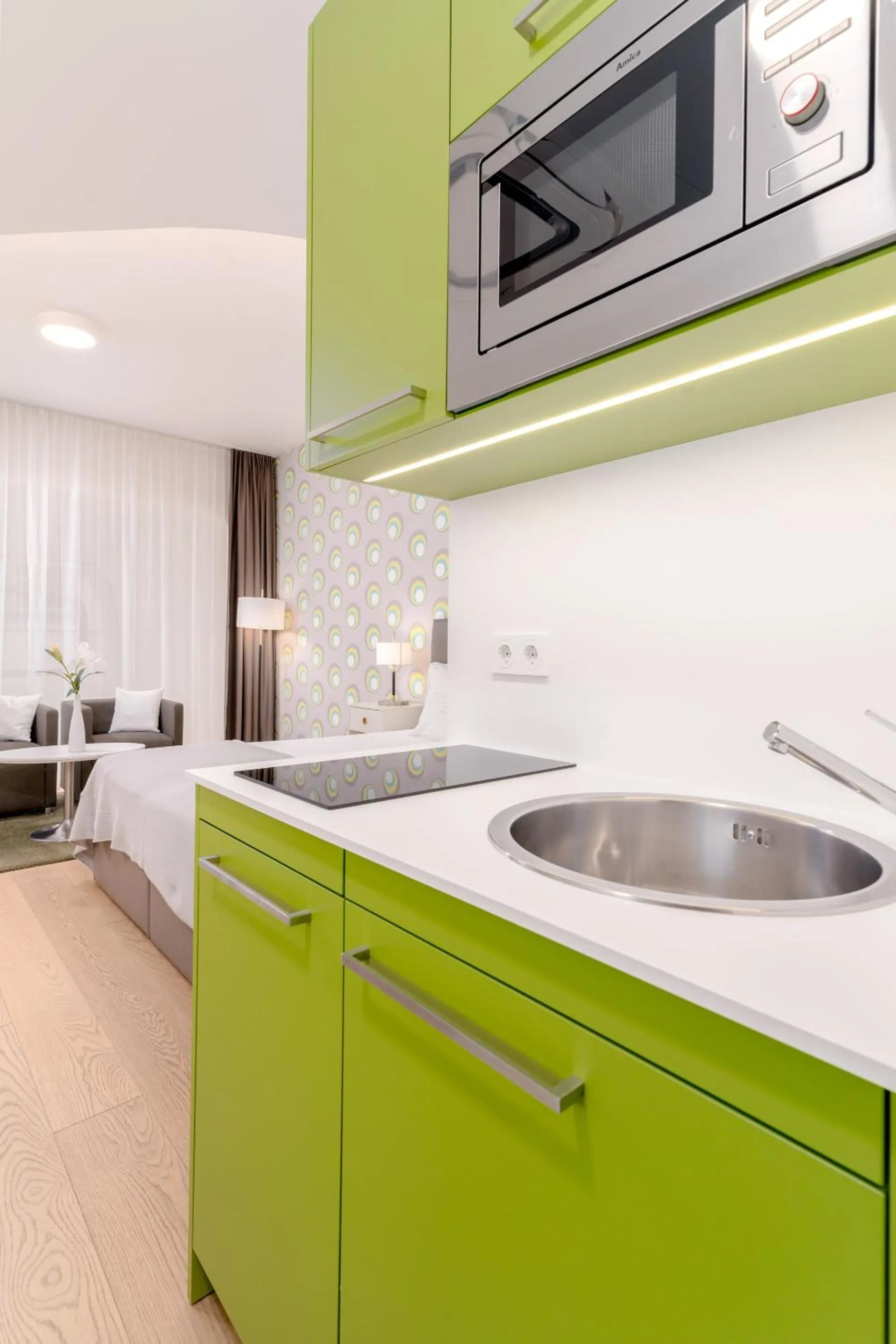 Kitchen or kitchenette in ARGOS Graz Serviced Apartments, kontaktlos mit Self Check-in