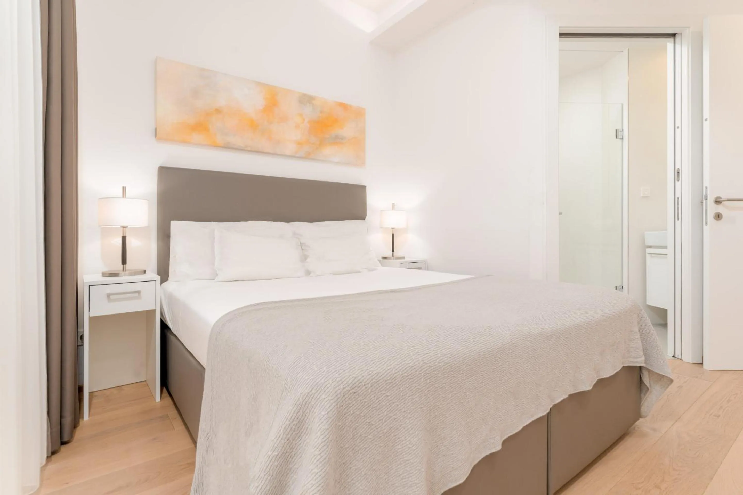 Bed in ARGOS Graz Serviced Apartments, kontaktlos mit Self Check-in