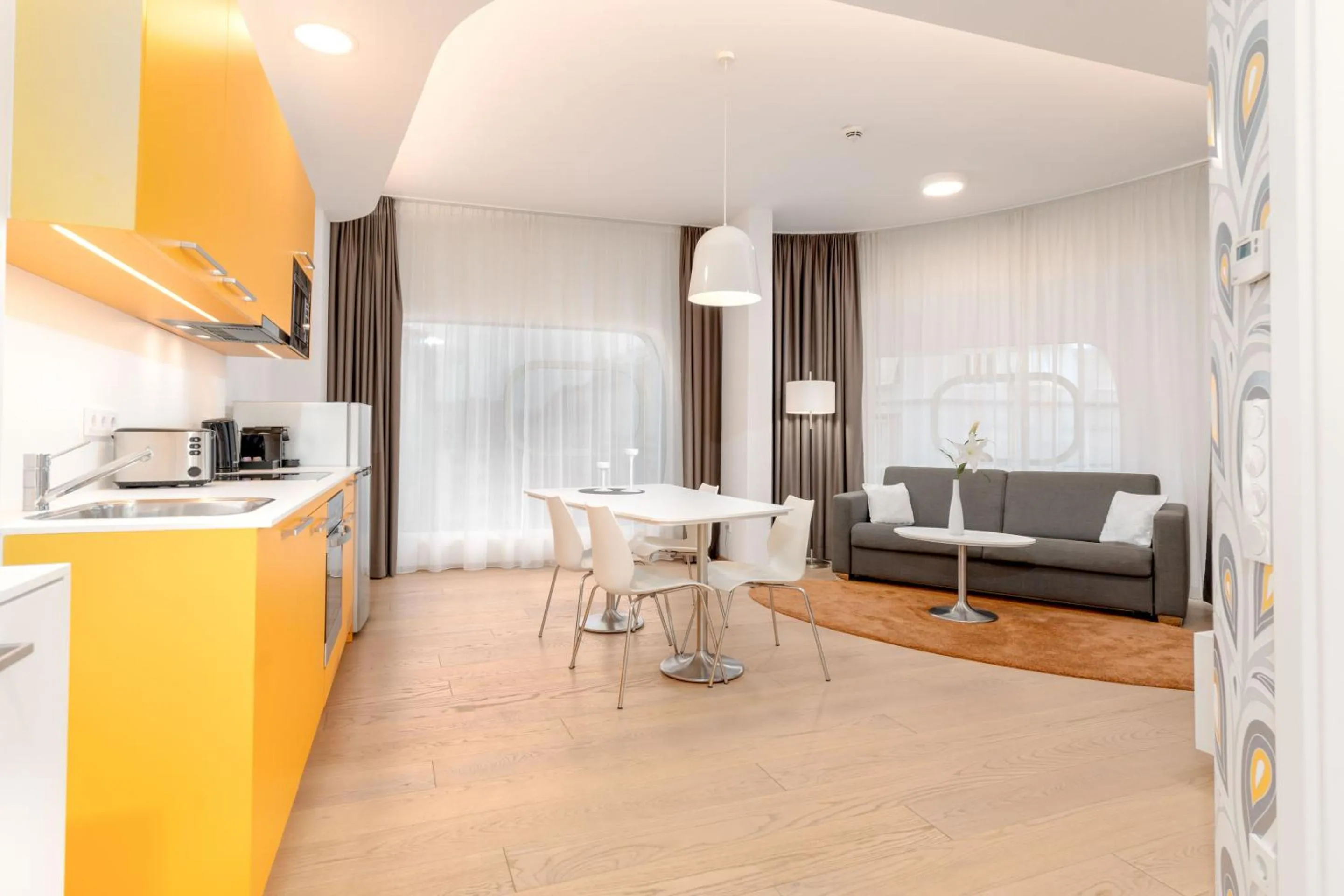 Kitchen or kitchenette in ARGOS Graz Serviced Apartments, kontaktlos mit Self Check-in