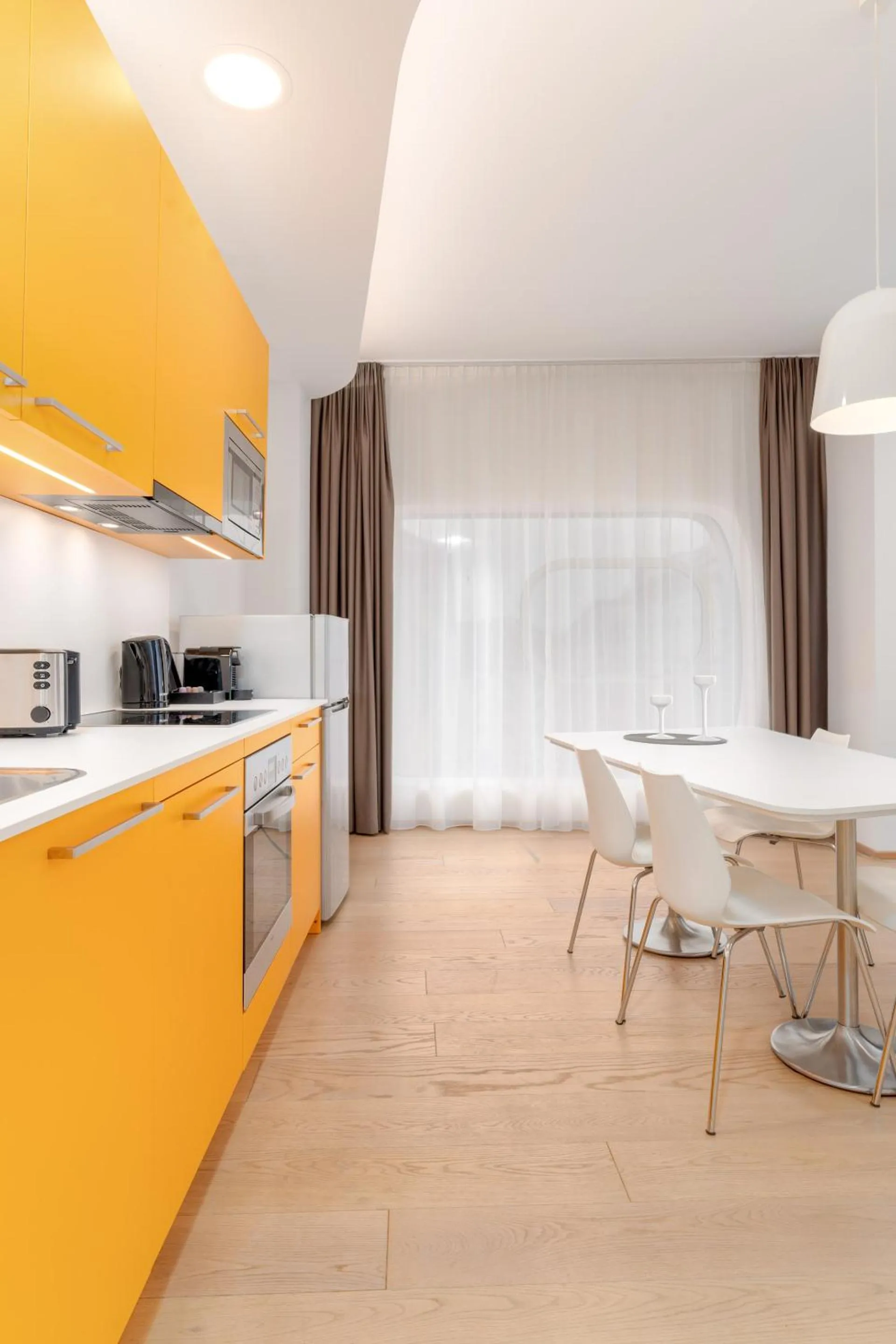 Kitchen or kitchenette in ARGOS Graz Serviced Apartments, kontaktlos mit Self Check-in