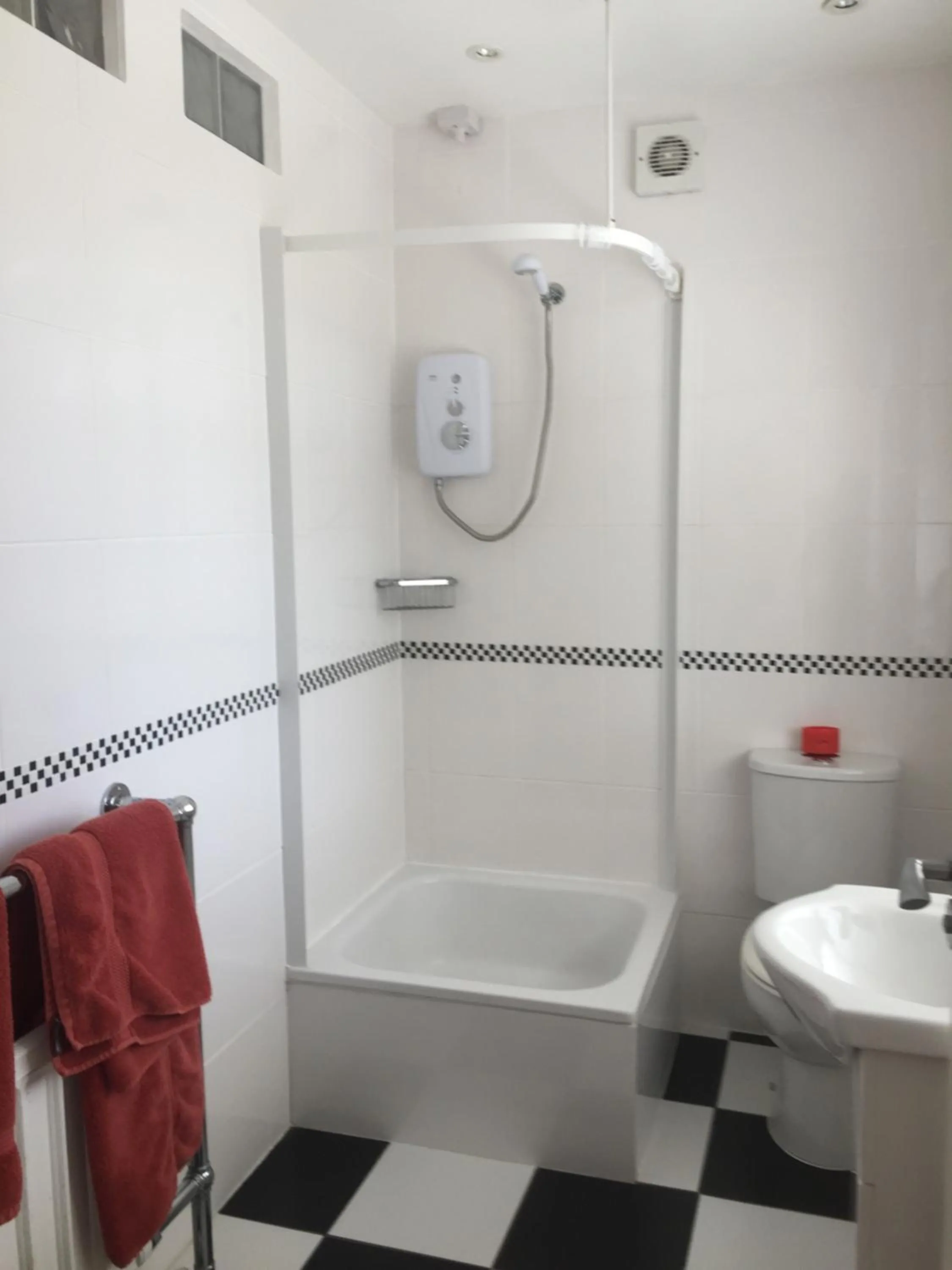 Bathroom in Ivy House