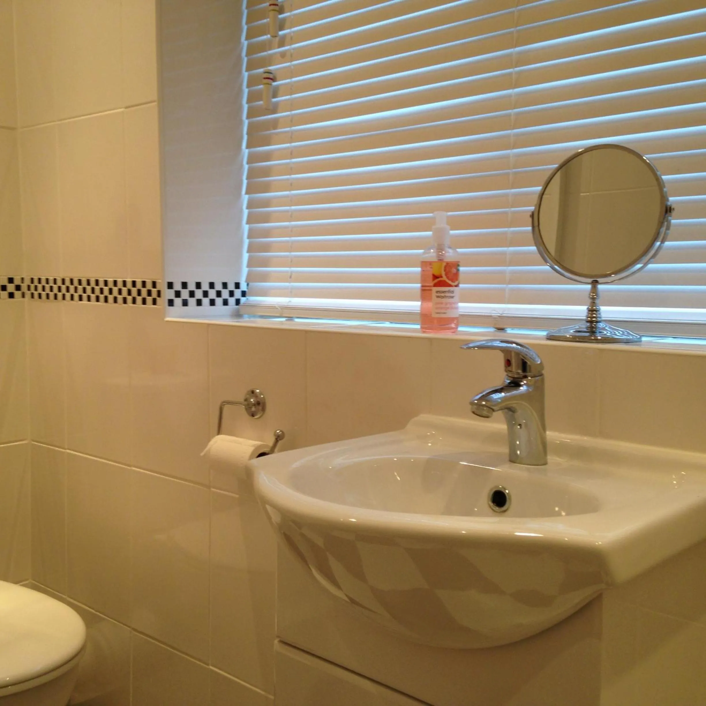 Bathroom in Ivy House