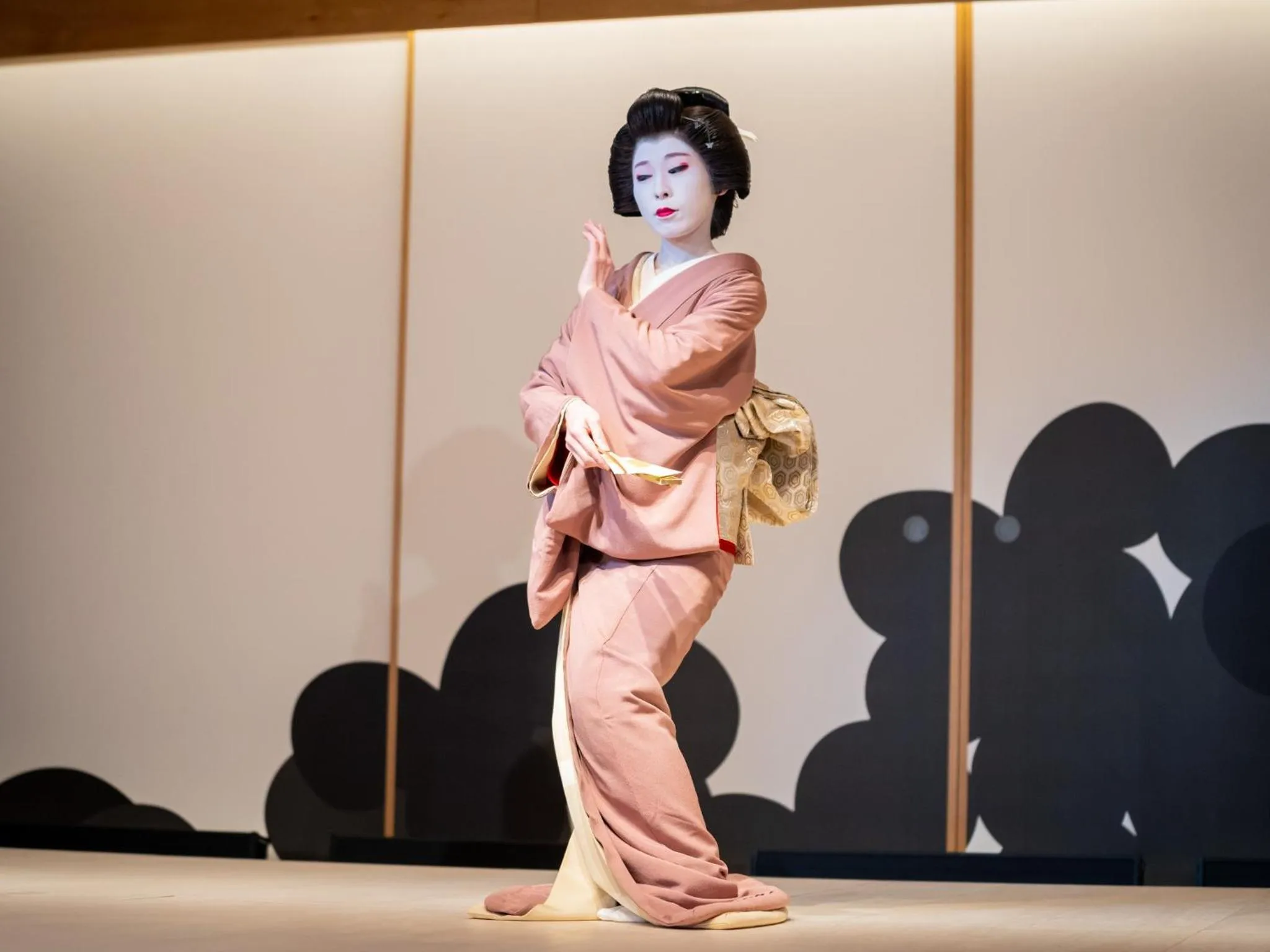 Evening entertainment in Asakusa View Hotel Annex Rokku