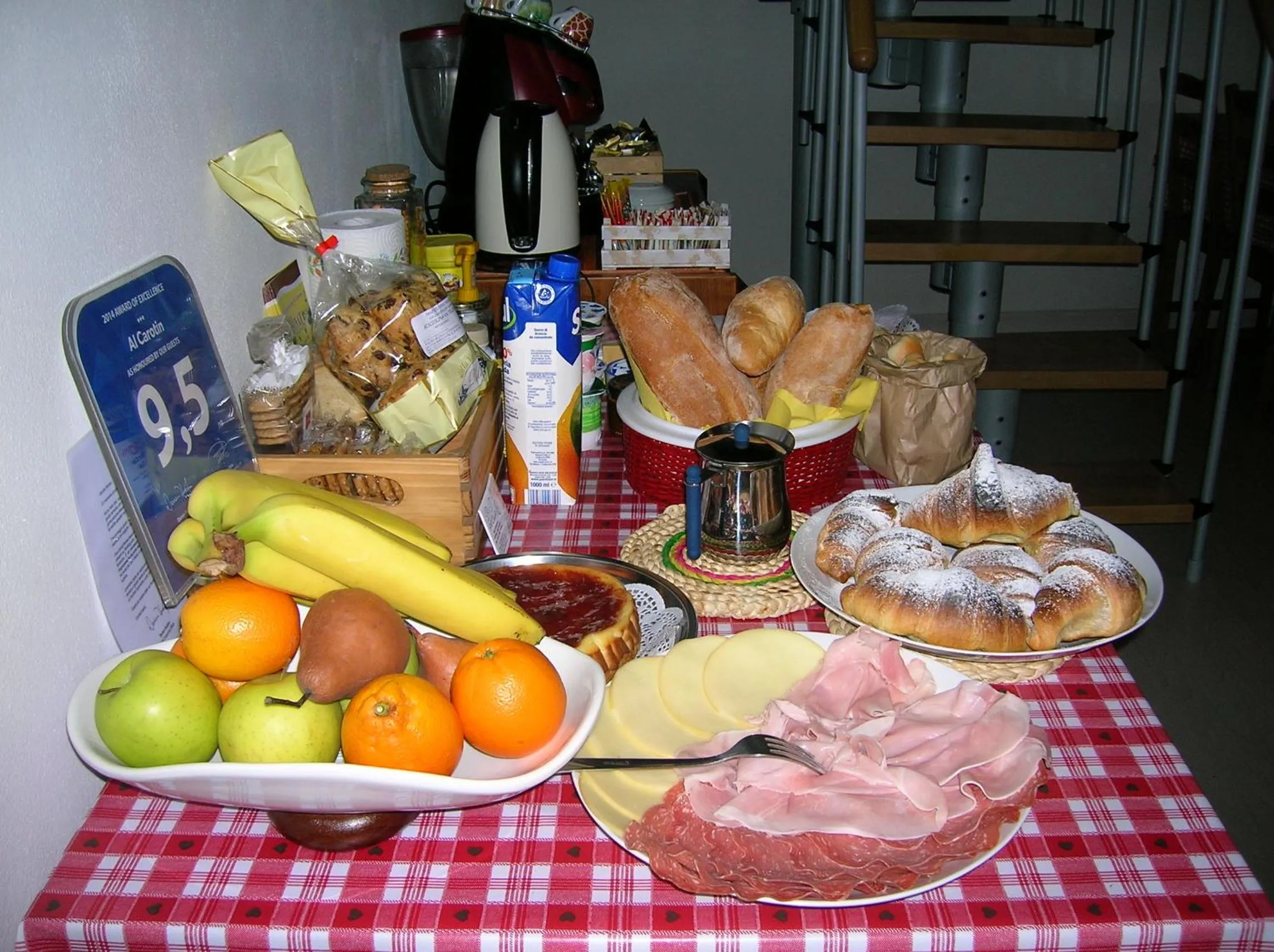 Buffet breakfast in Al Carotin