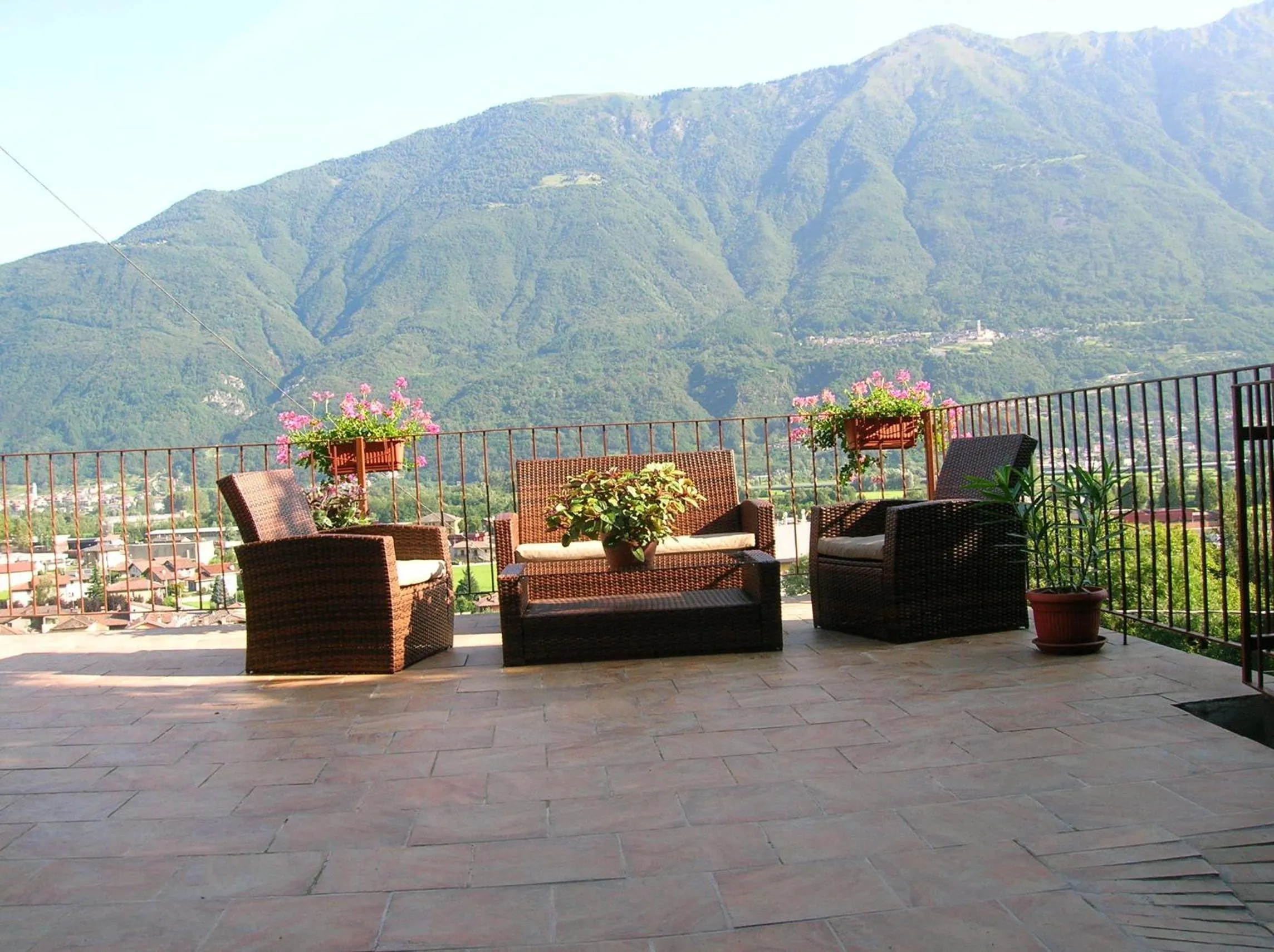 Mountain view in Al Carotin