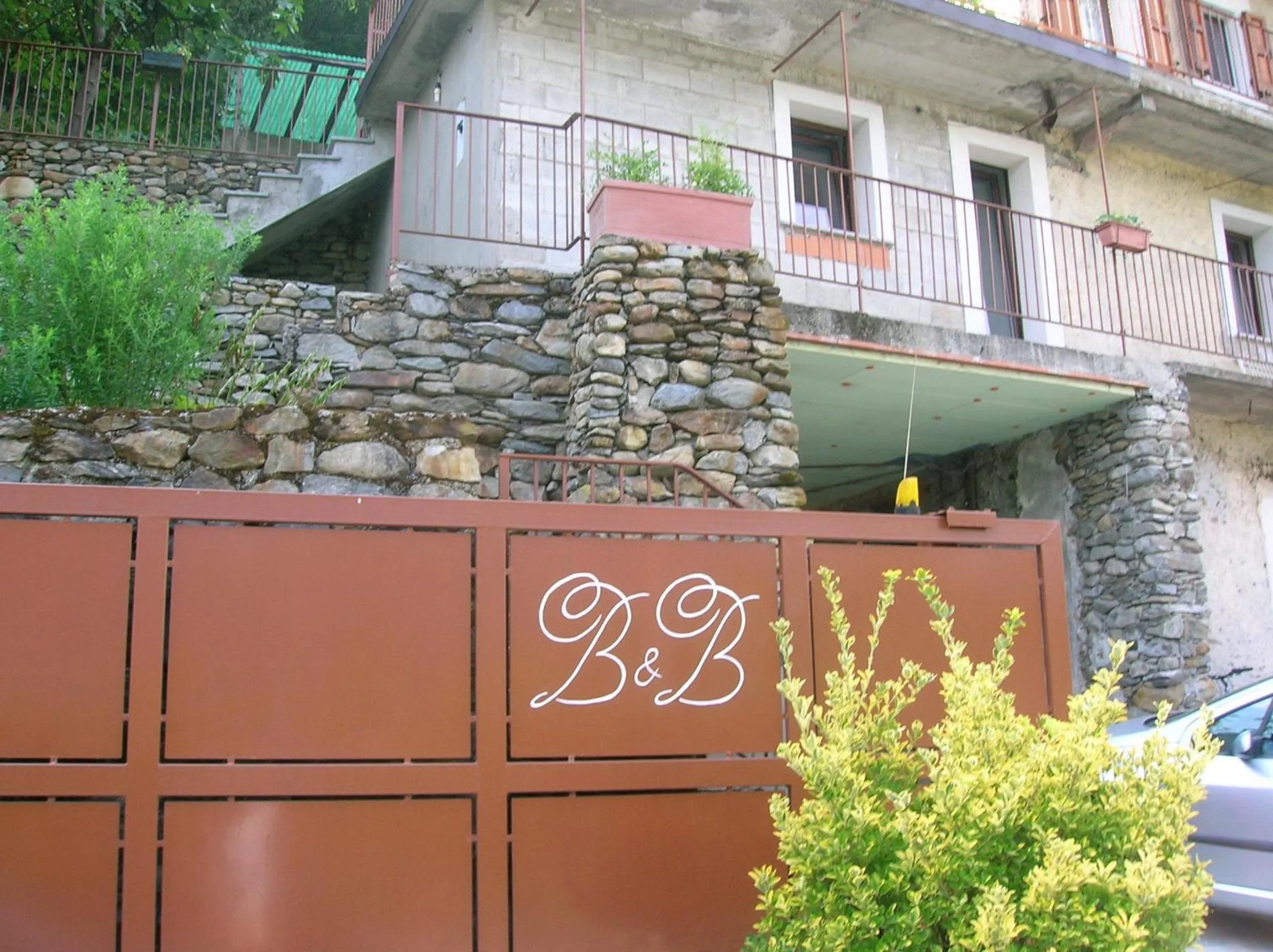 Property building in Al Carotin