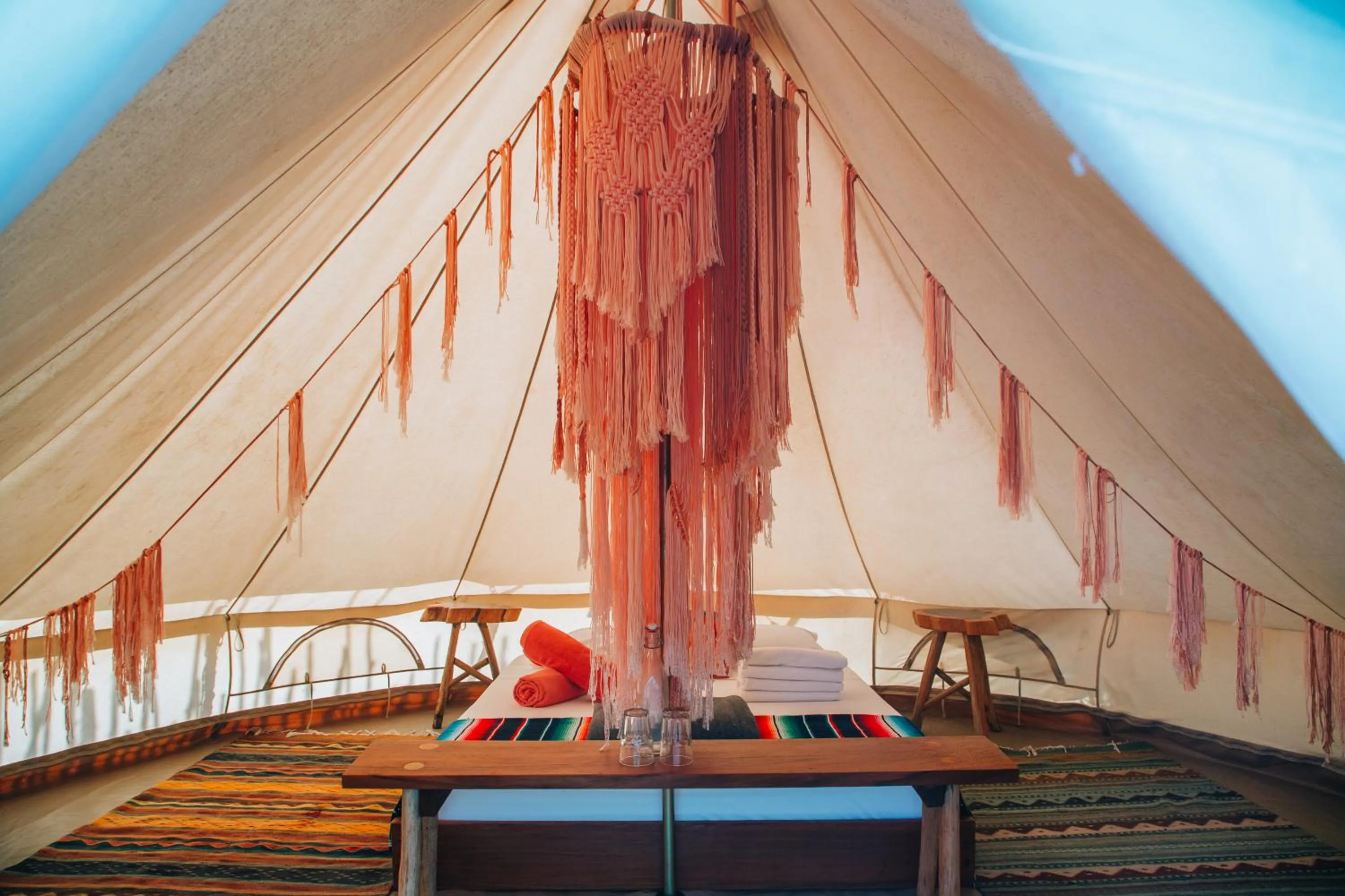 Photo of the whole room, Bed in Glamp Ikal Tulum