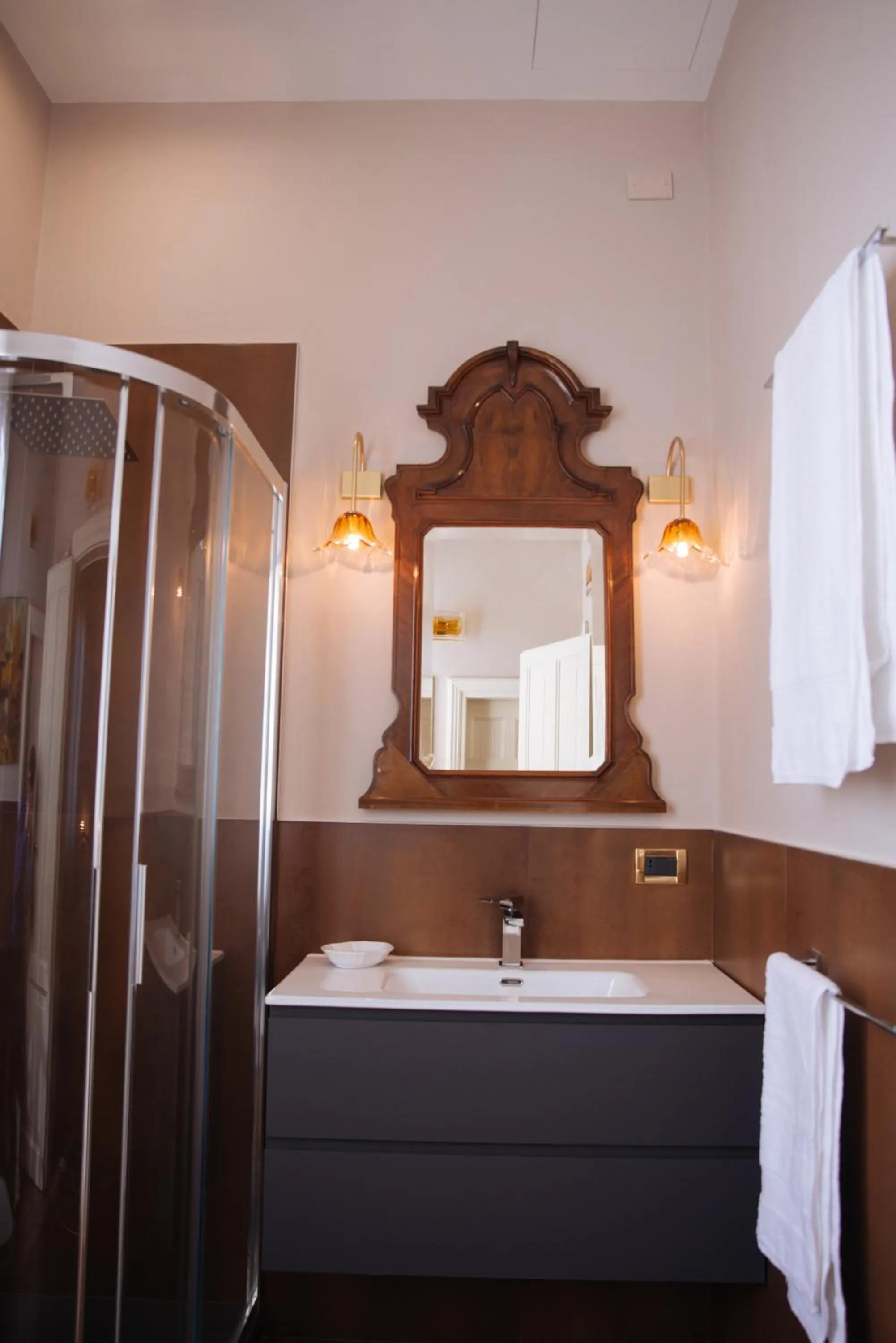 Shower in Ai tre cedri B&B