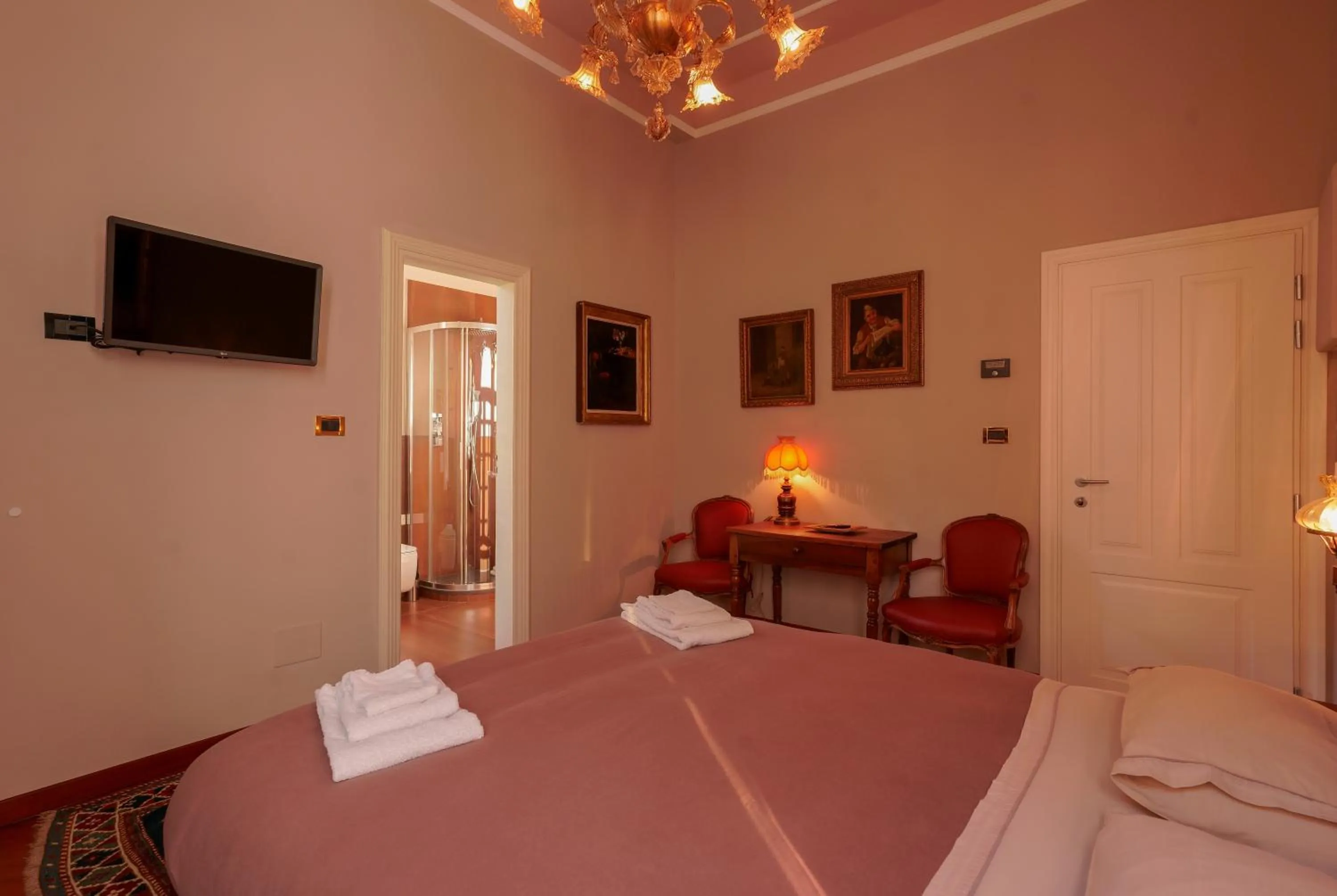 Bed in Ai tre cedri B&B