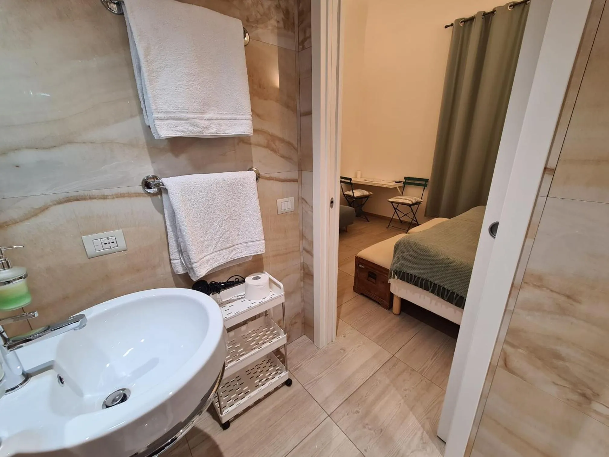 Bathroom in Central Savona