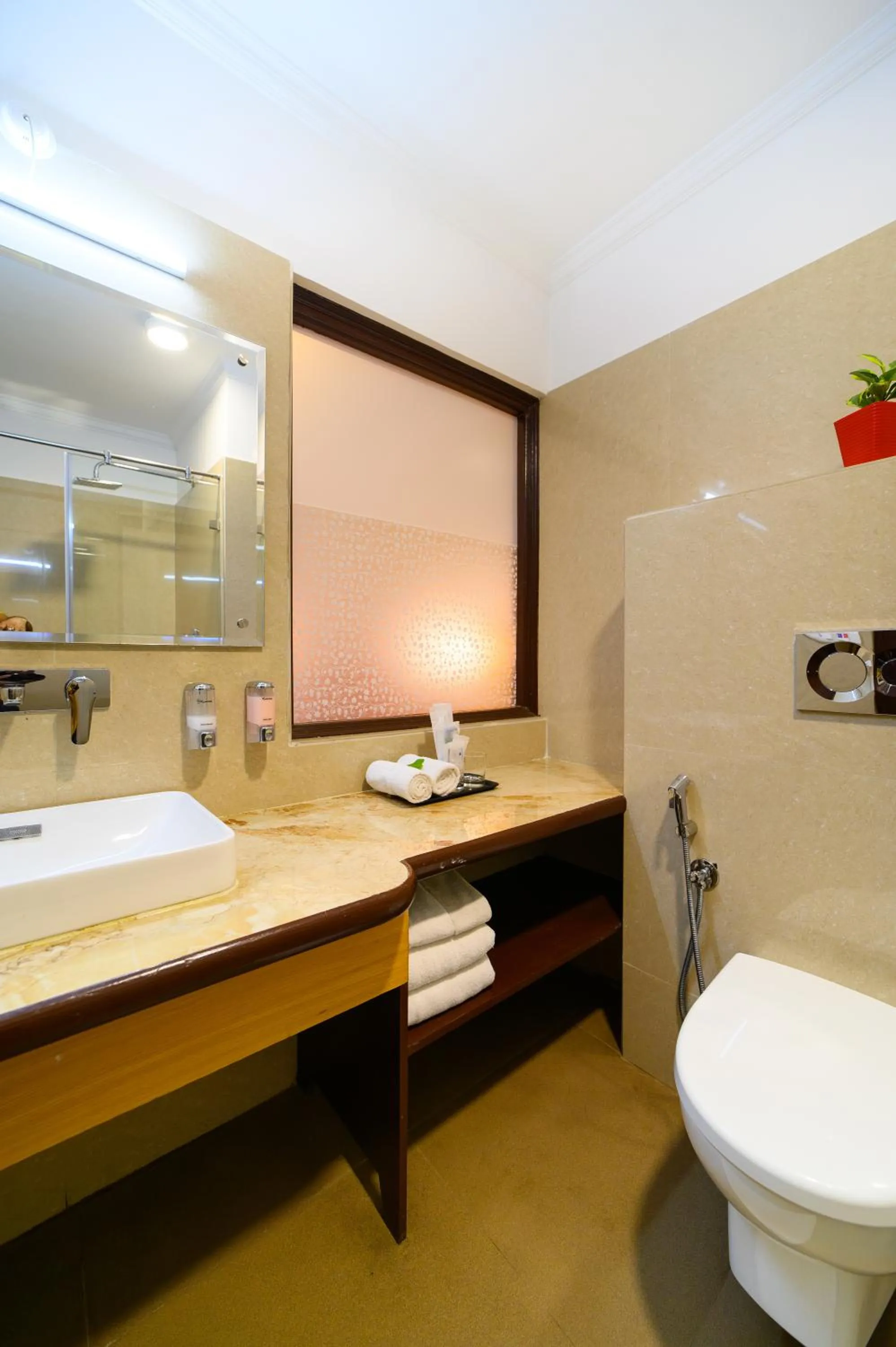 Toilet in Sinclairs Gangtok