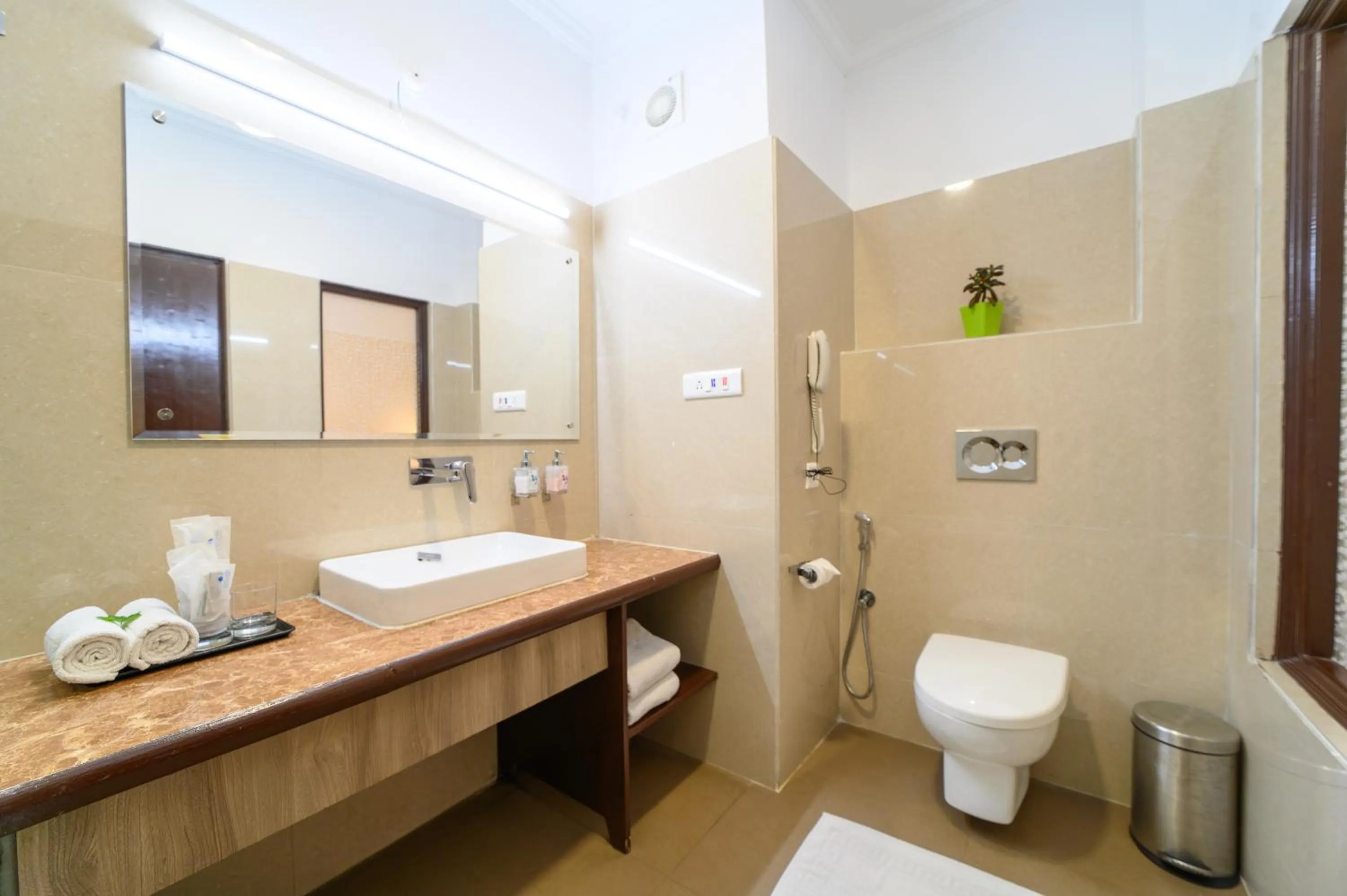 Toilet in Sinclairs Gangtok