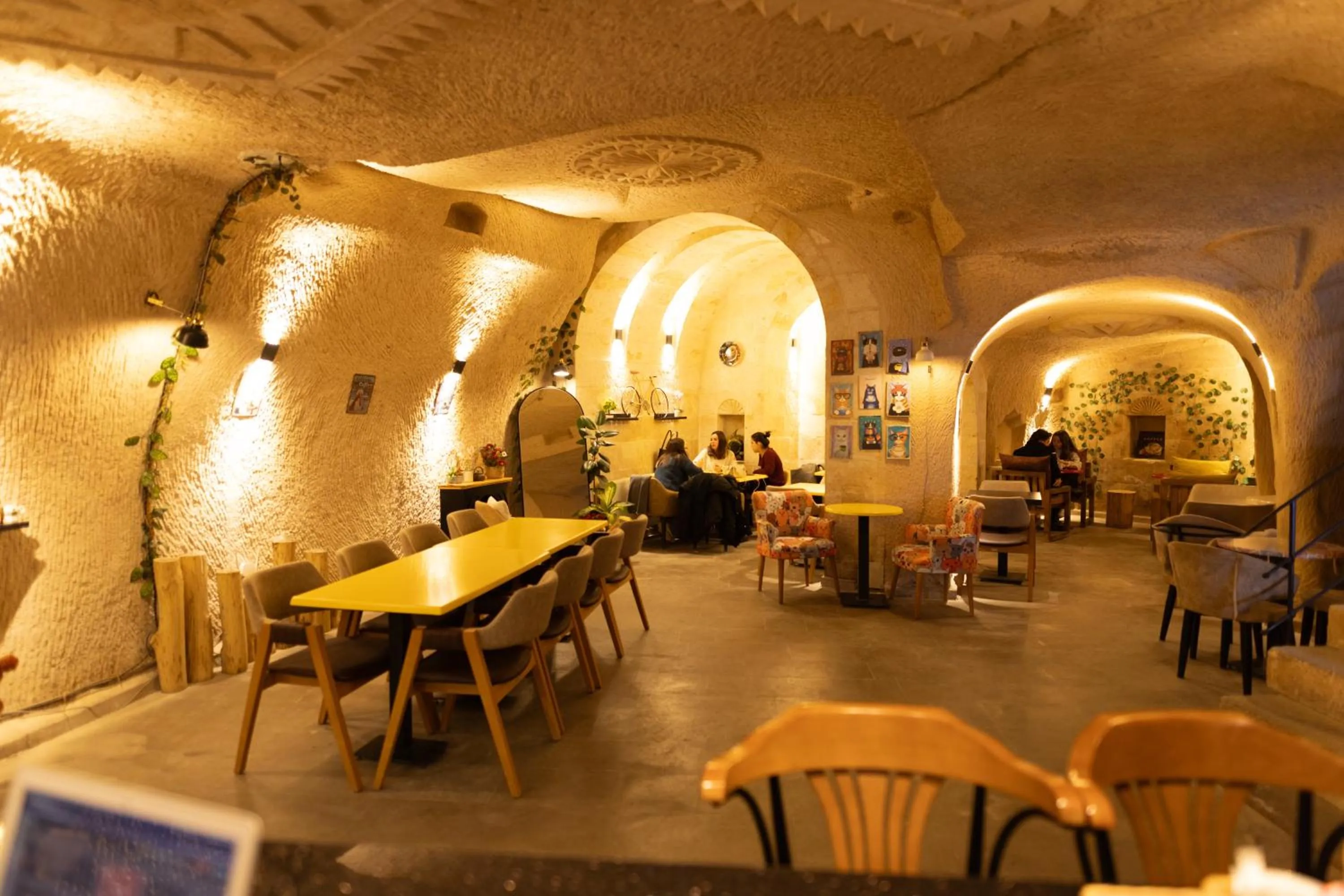 Seating area in Lemon Cave Suites