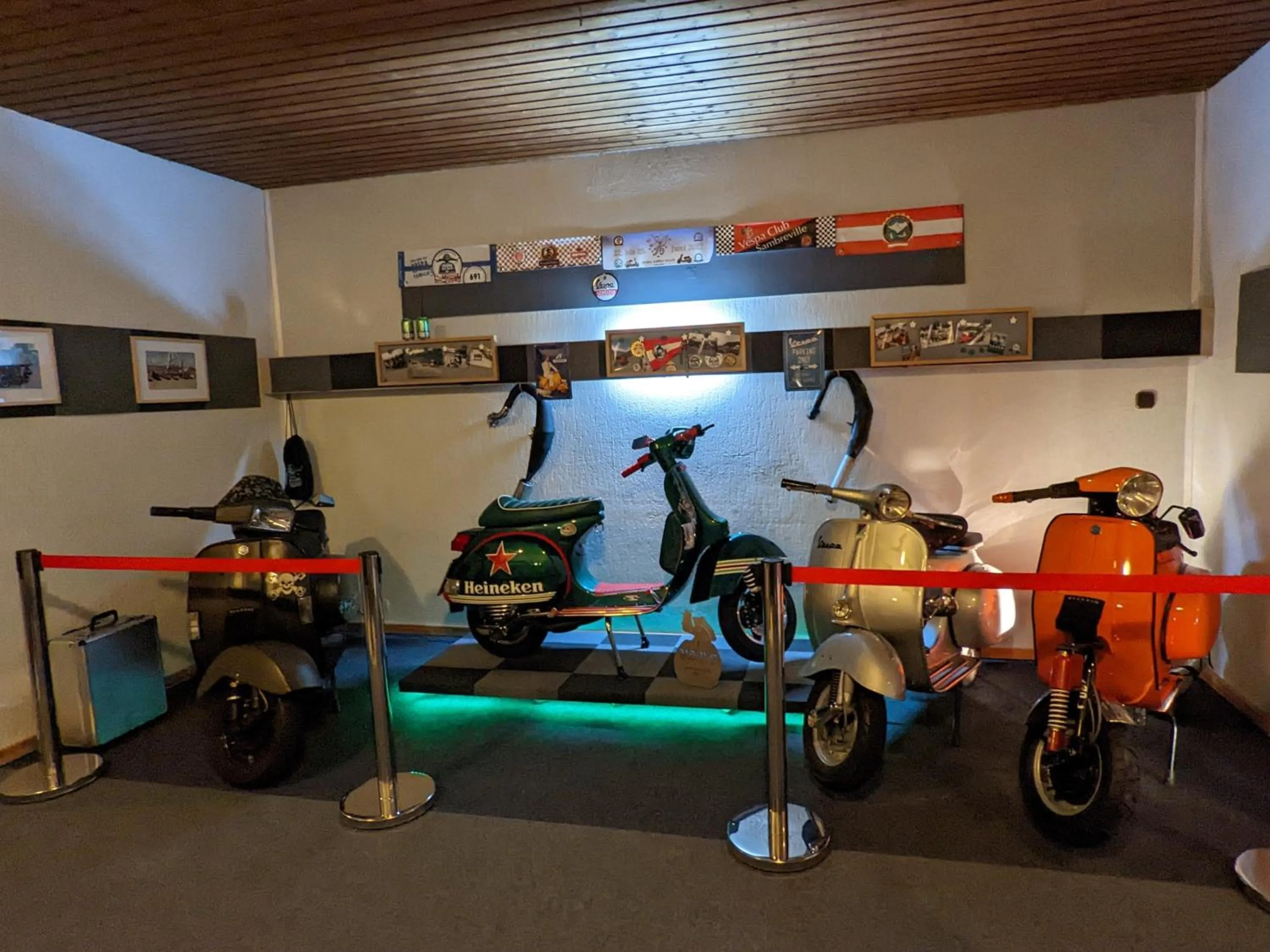 Seating area in Hotel Schweizerhaus