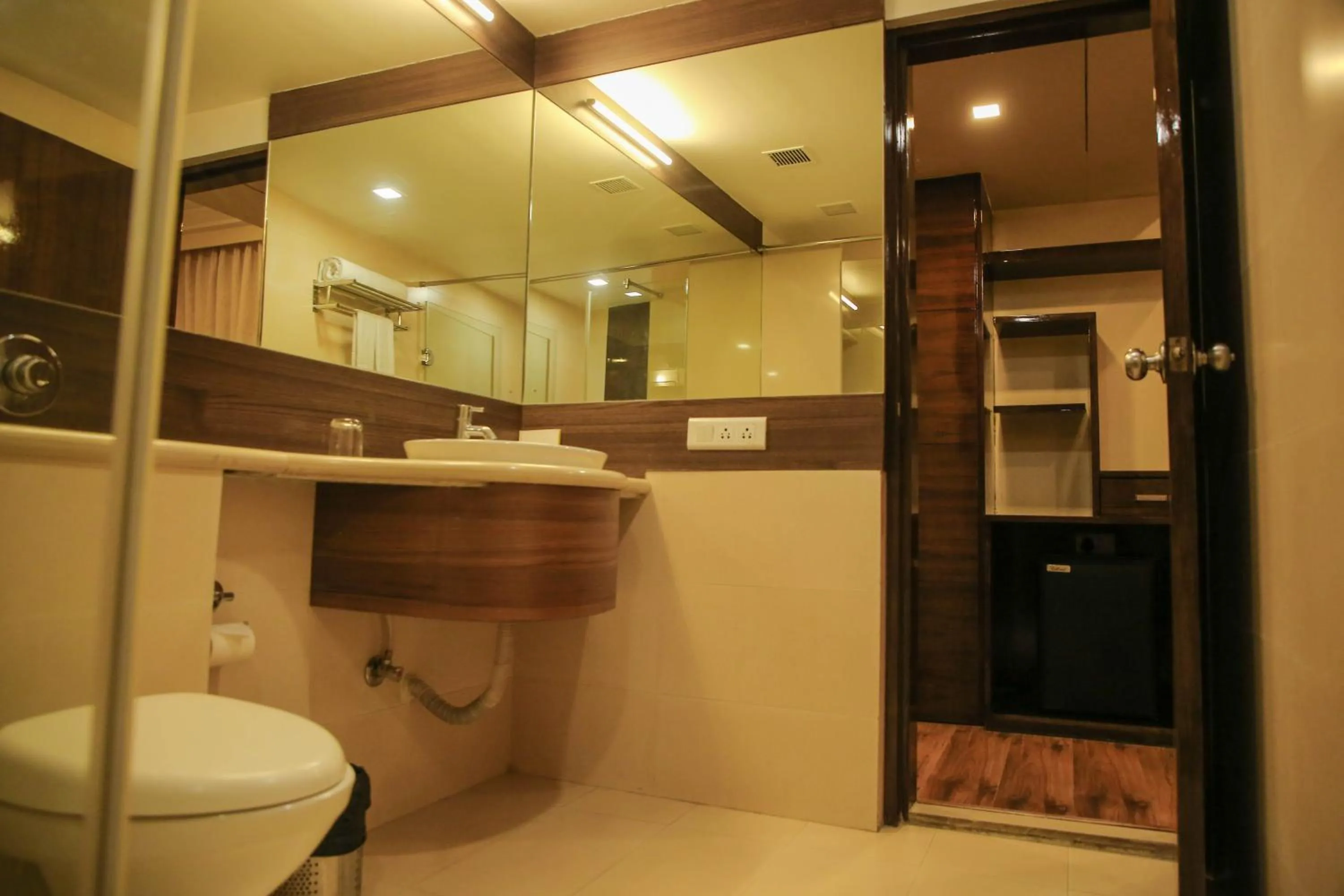 Bathroom in Citrus Prime Raipur