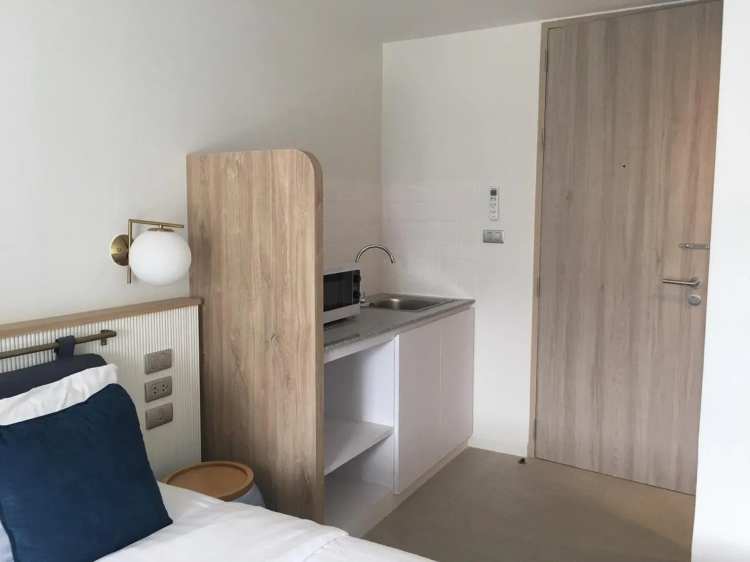 Photo of the whole room, Bed in Blu 395