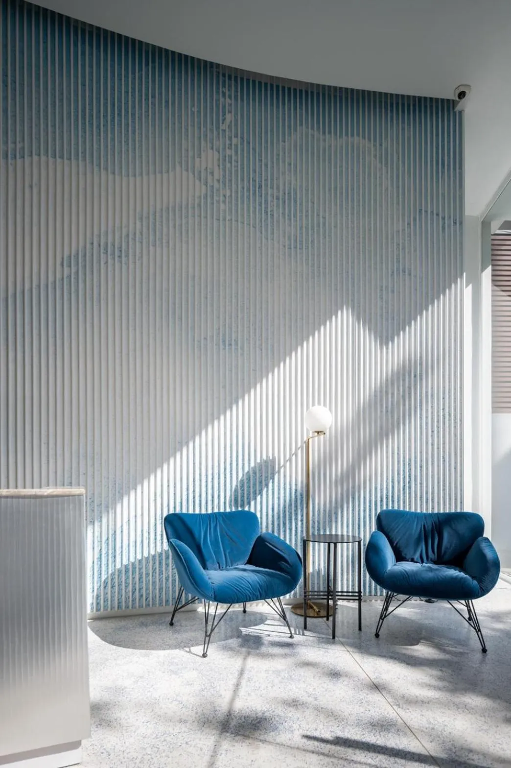 Living room in Blu 395