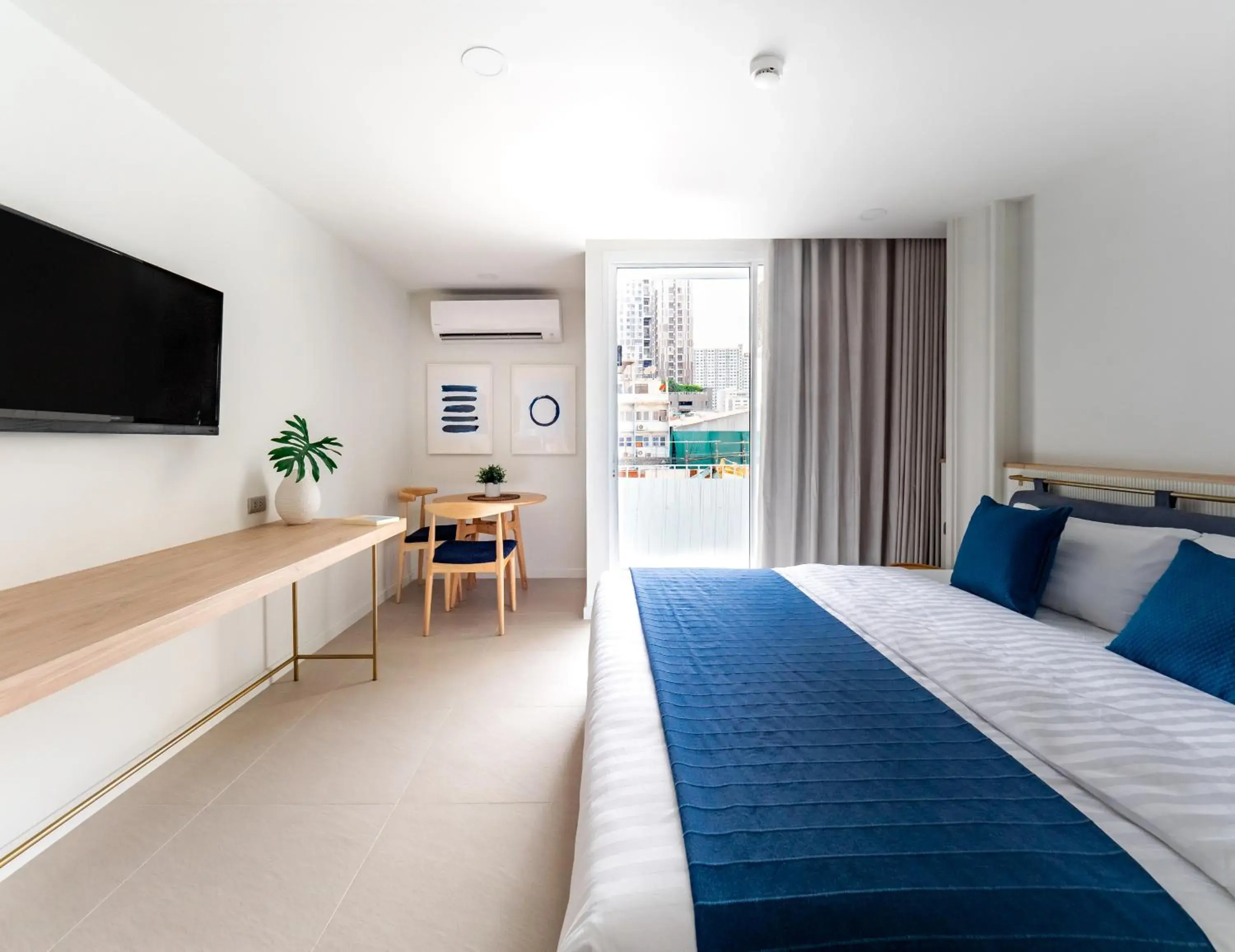 Bed in Blu 395 Bed in Blu 395