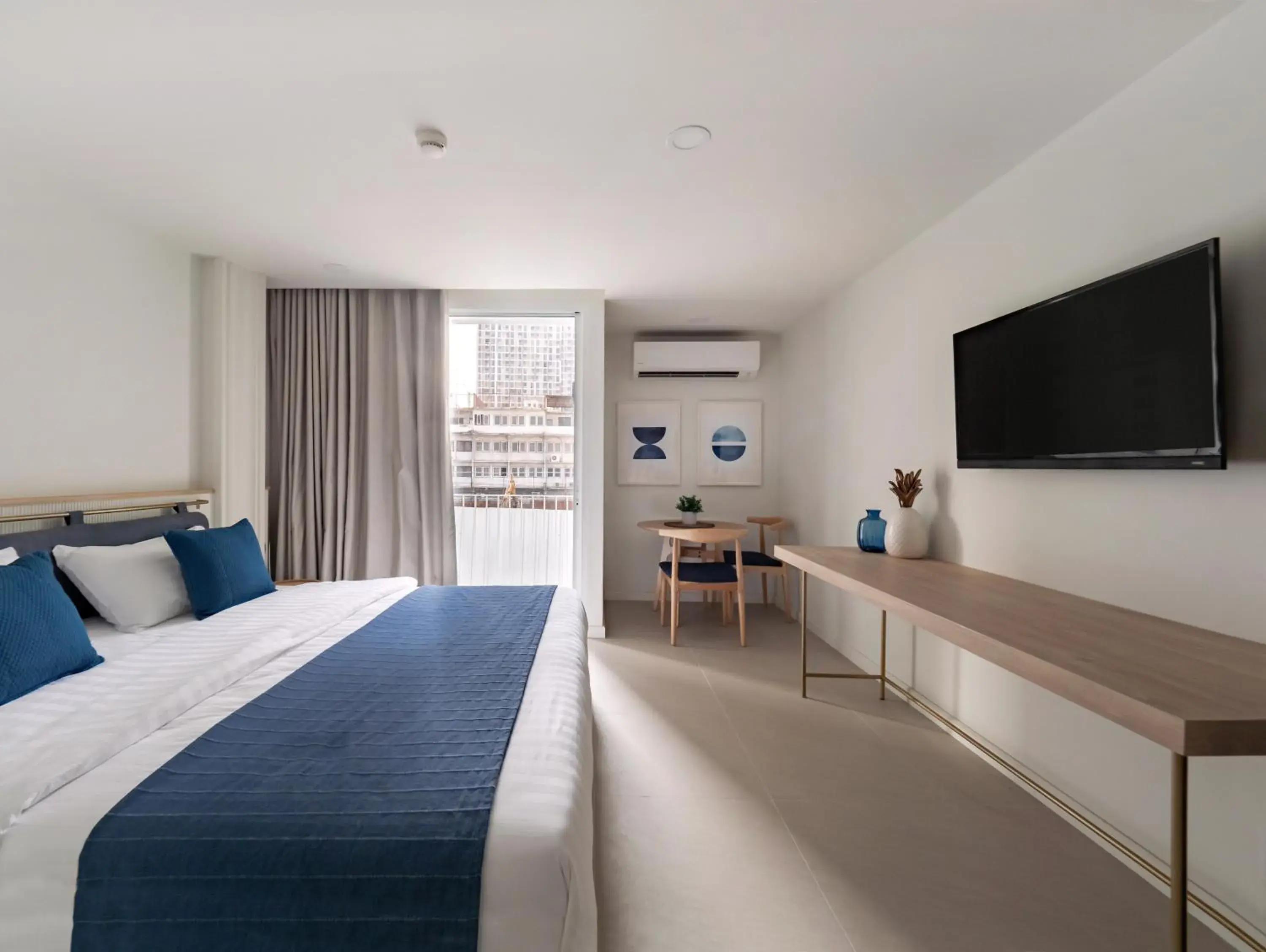 Bed in Blu 395 Bed in Blu 395