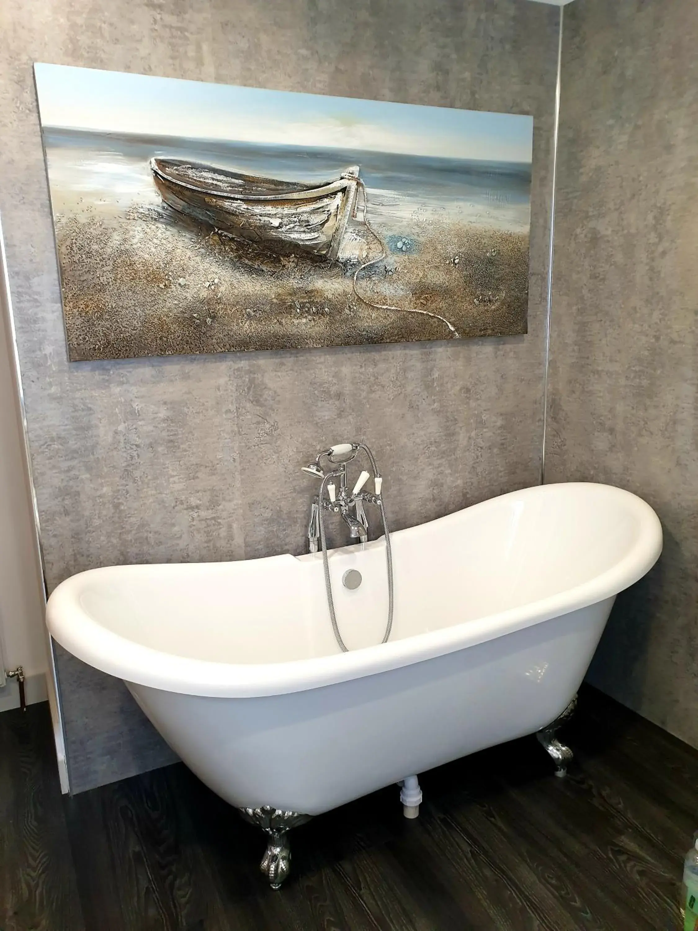 Queen Room in Tower Ridge House Queen Room in Tower Ridge House