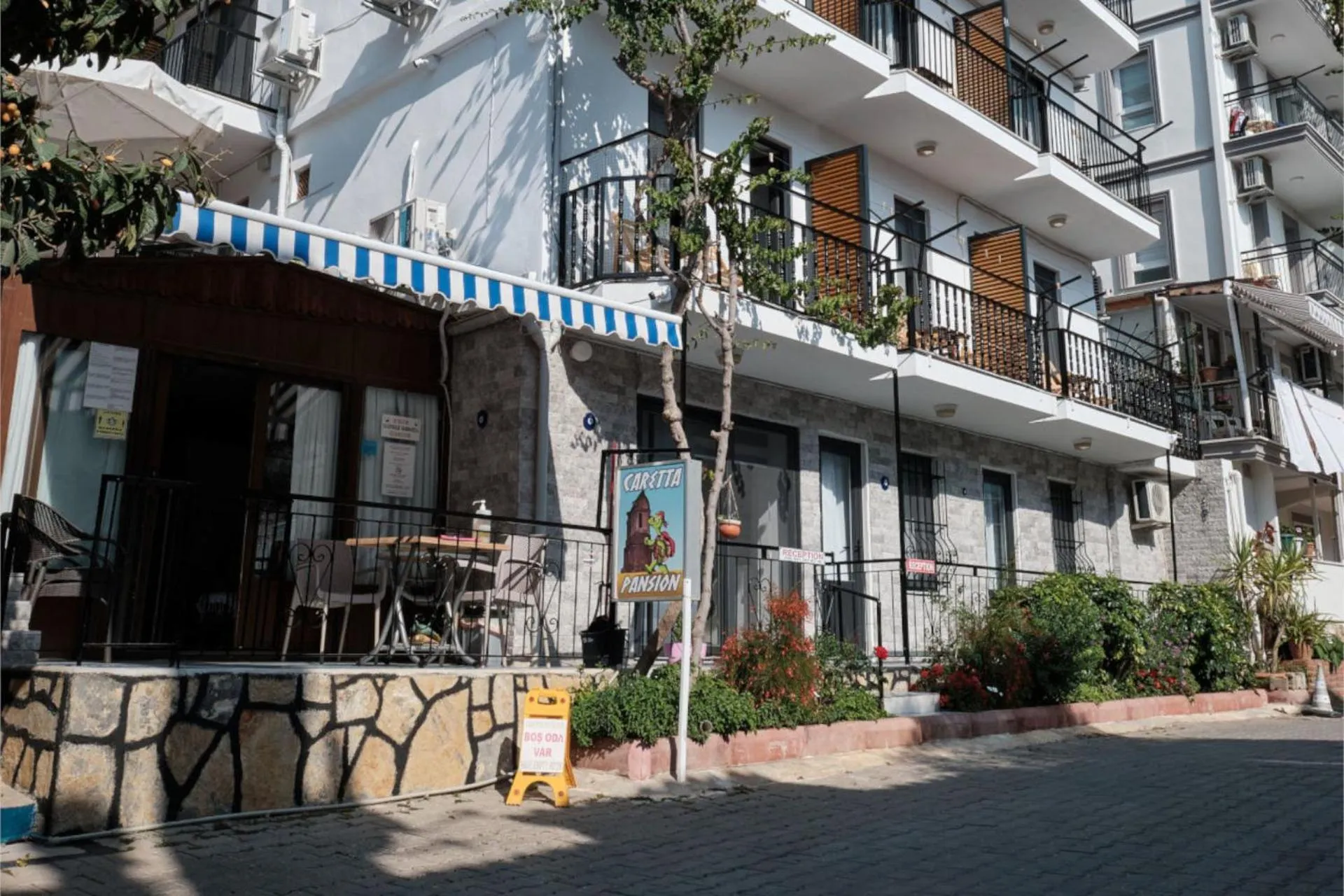 Property building in CARETTA PANSİYOn