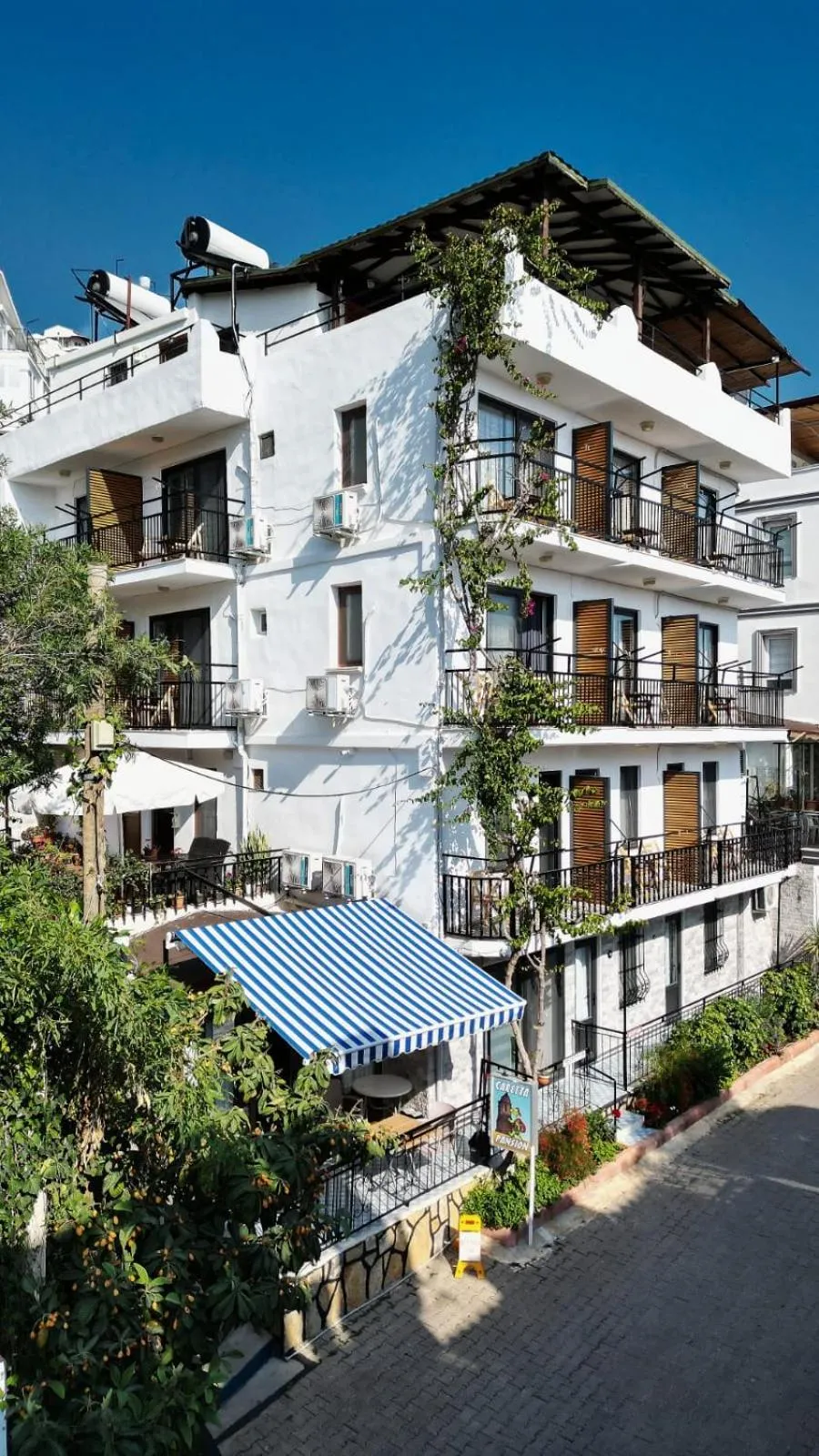 Property building in CARETTA PANSİYOn