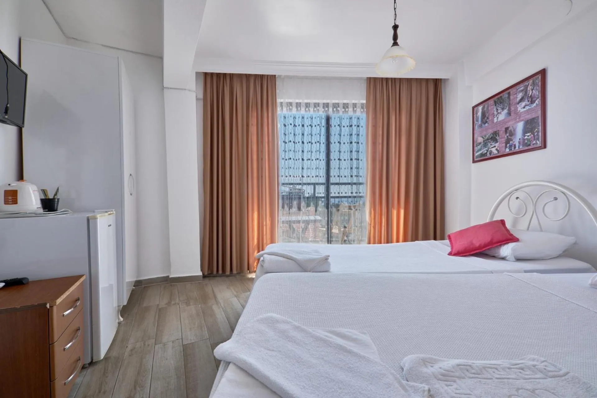 Bed in CARETTA PANSİYOn