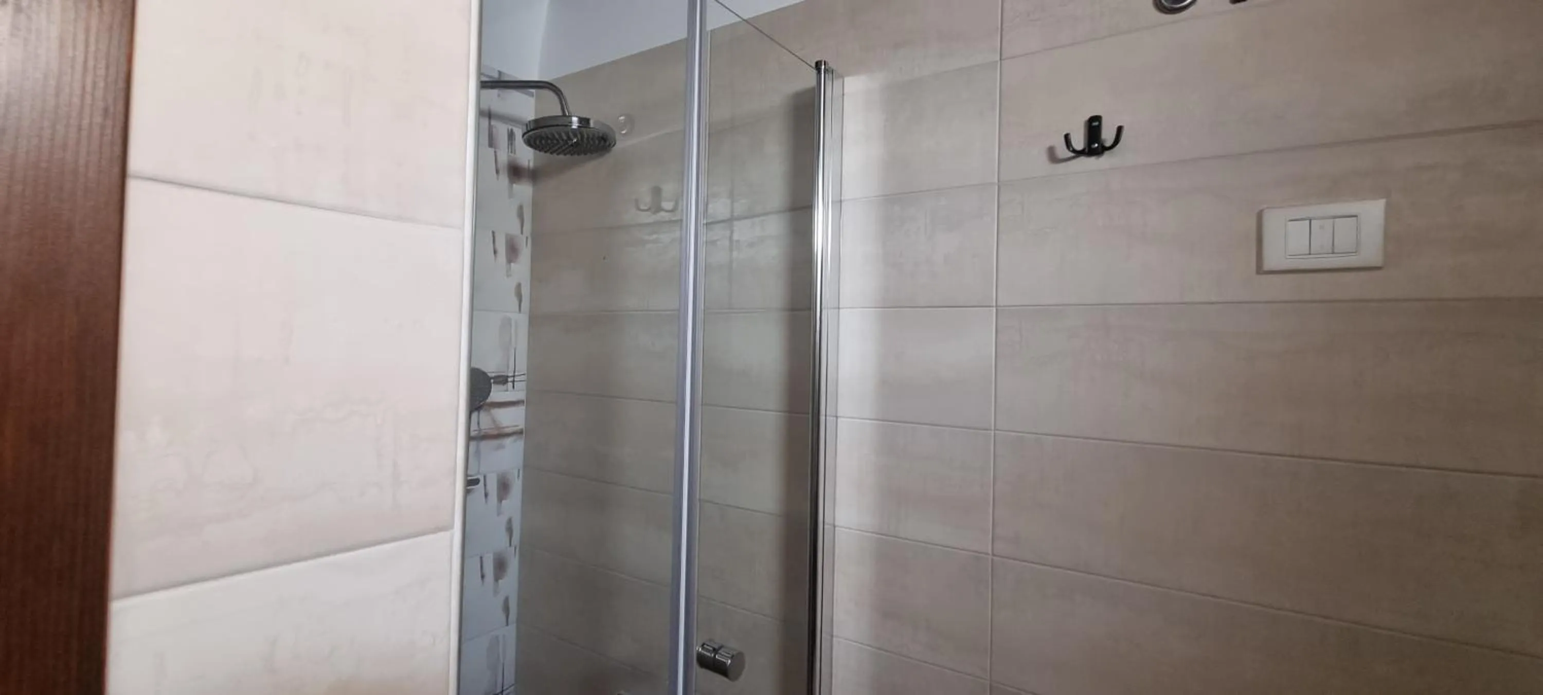 Shower in B&B VIA NAPOLI LEVERANO