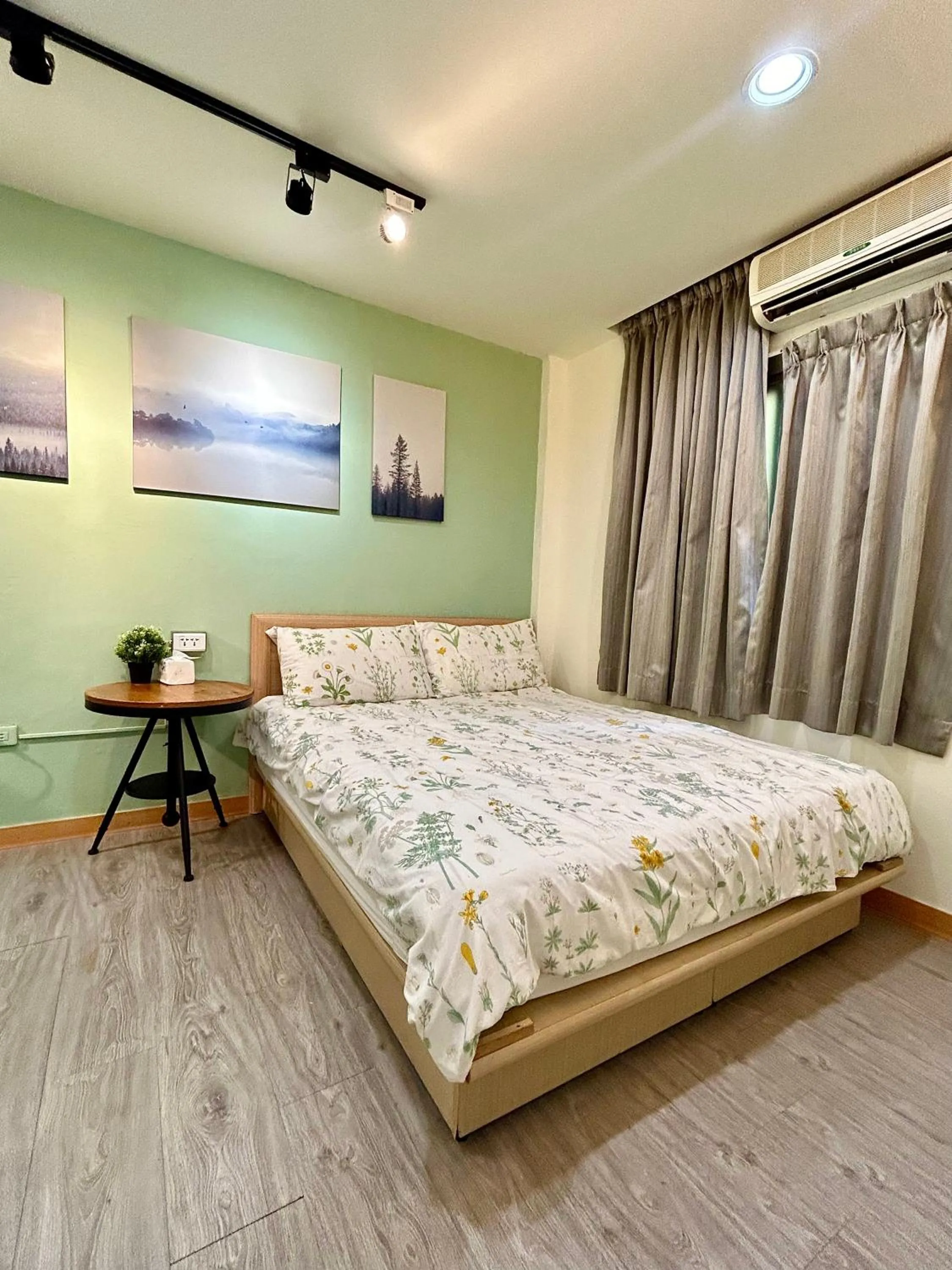 Bed in Taipei Triple Tiger Inn