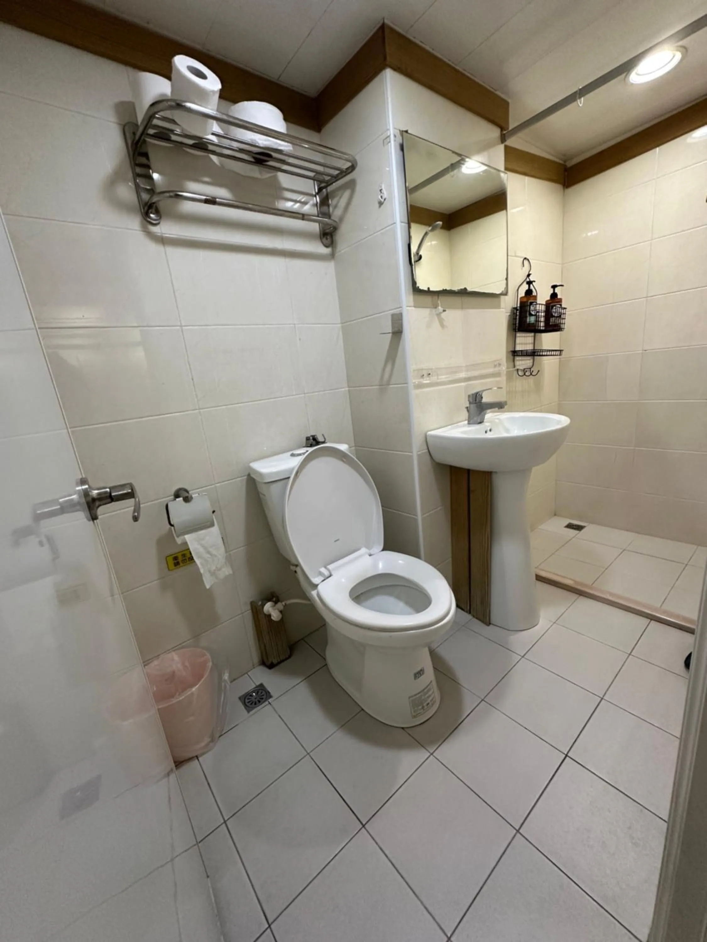 Taipei Triple Tiger Inn