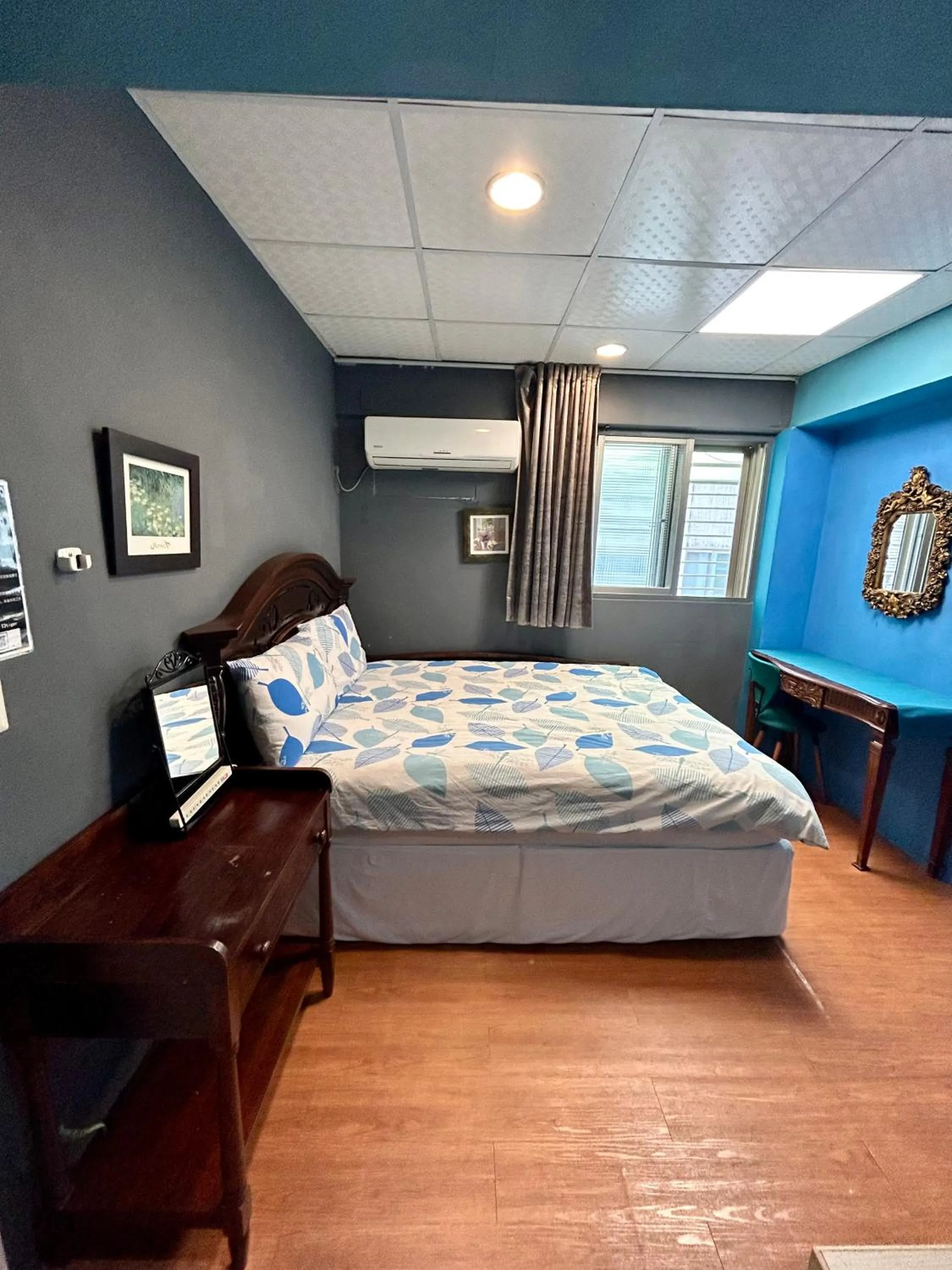 Bedroom, Bed in Taipei Triple Tiger Inn