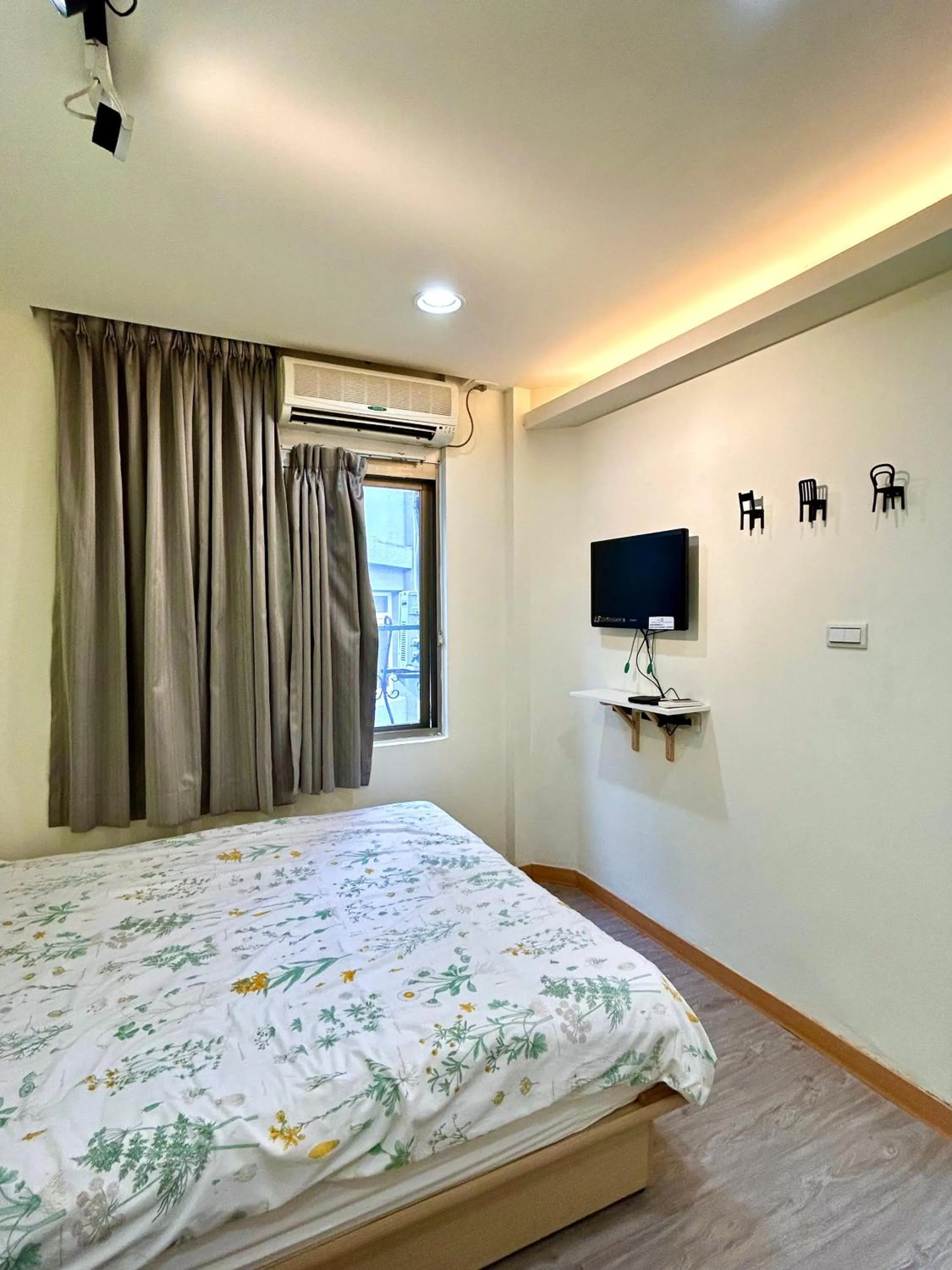 Bed in Taipei Triple Tiger Inn