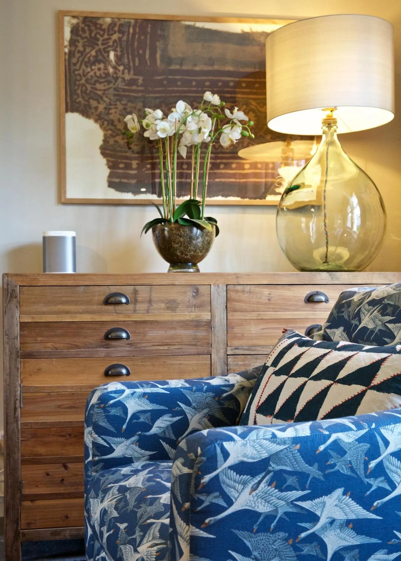 Living room, Bed in Ross Lodge