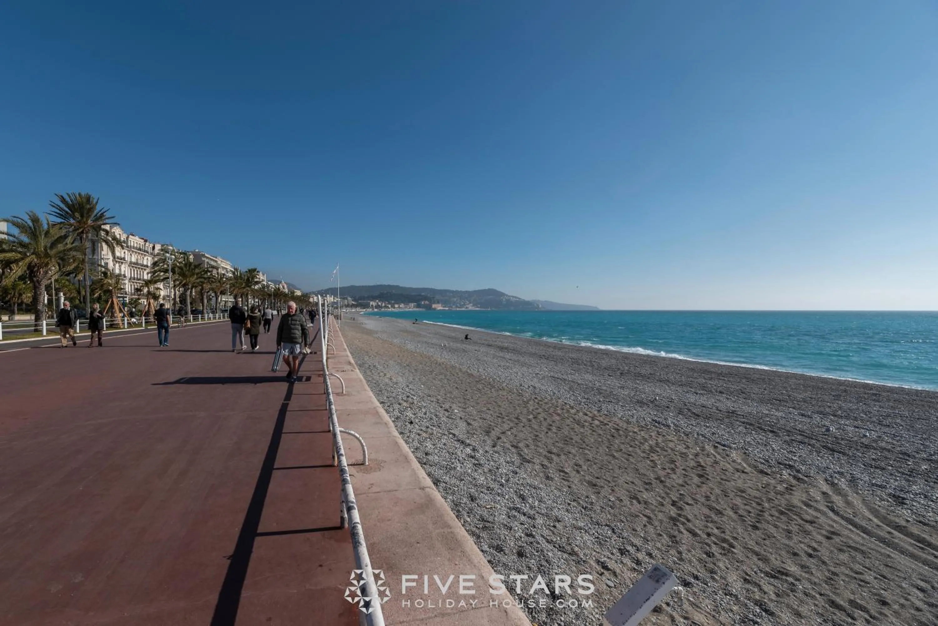 Beach in Suite Versailles Five Stars Holiday House